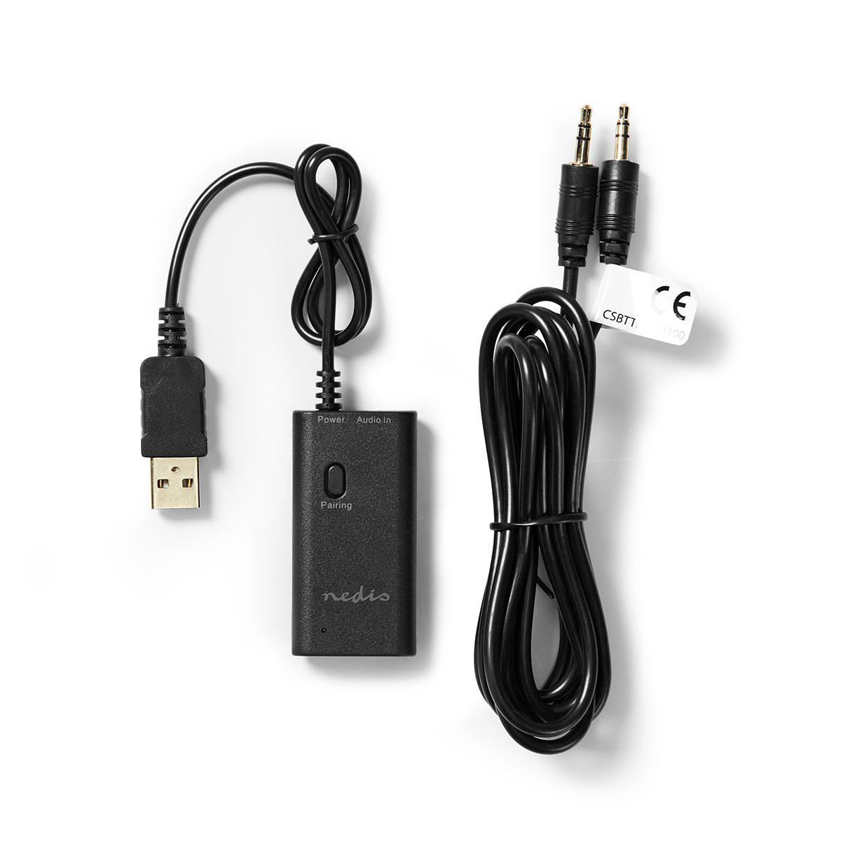 Un ricevitore audio Bluetooth nero con un cavo USB e un cavo nero con due jack da 3,5 mm, su sfondo bianco.