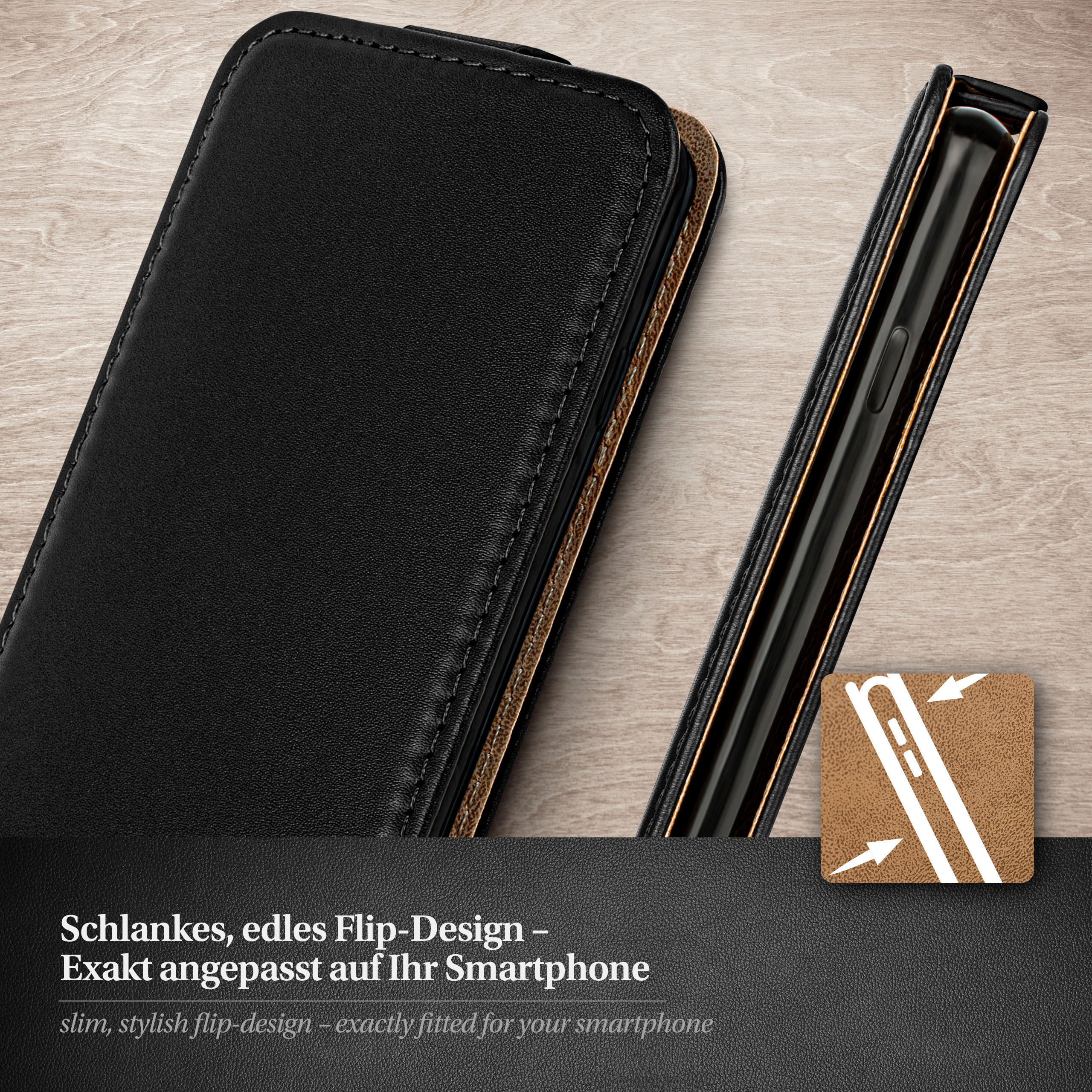 Schwarze Leder-Handyhülle, braunes Innenfutter, auf Holz. Text auf der Hülle.