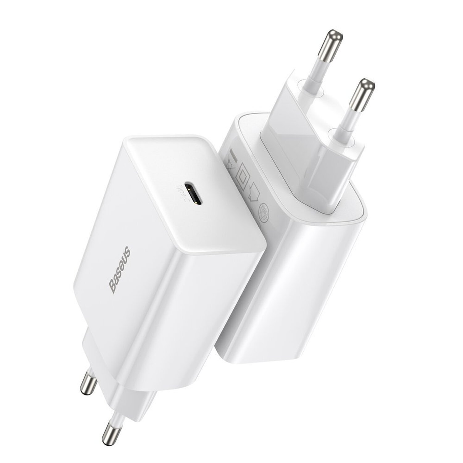 Due caricabatterie bianchi, uno con pin e l'altro con porta USB-C.