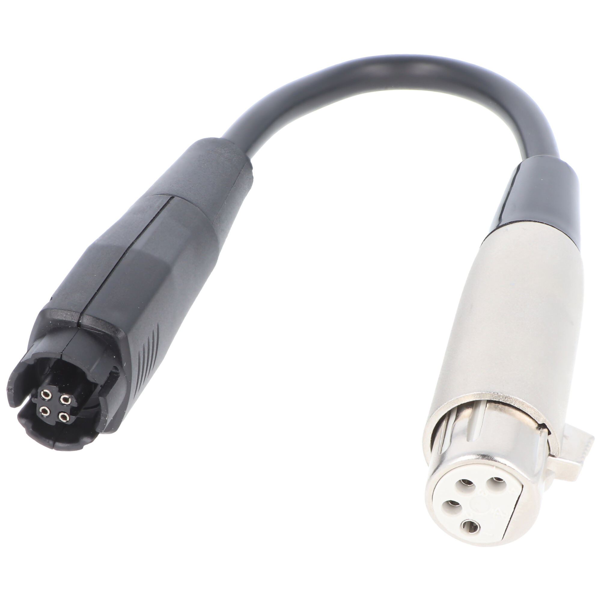 Ein schwarzes Kabel verbindet einen 4-poligen Stecker mit einem XLR-Stecker.