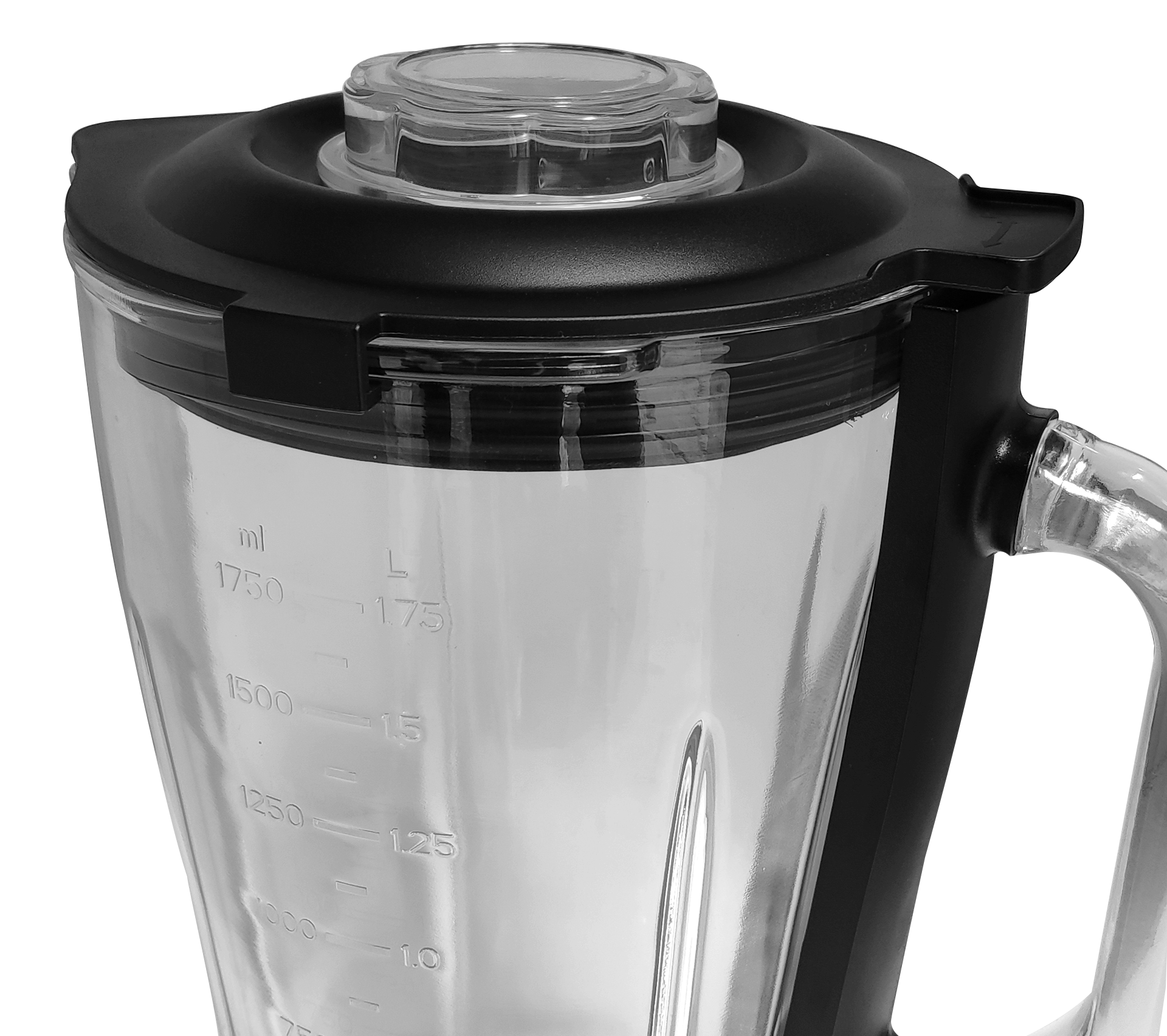Un vaso de licuadora con marcas de medición. Tiene una tapa negra y un asa transparente.