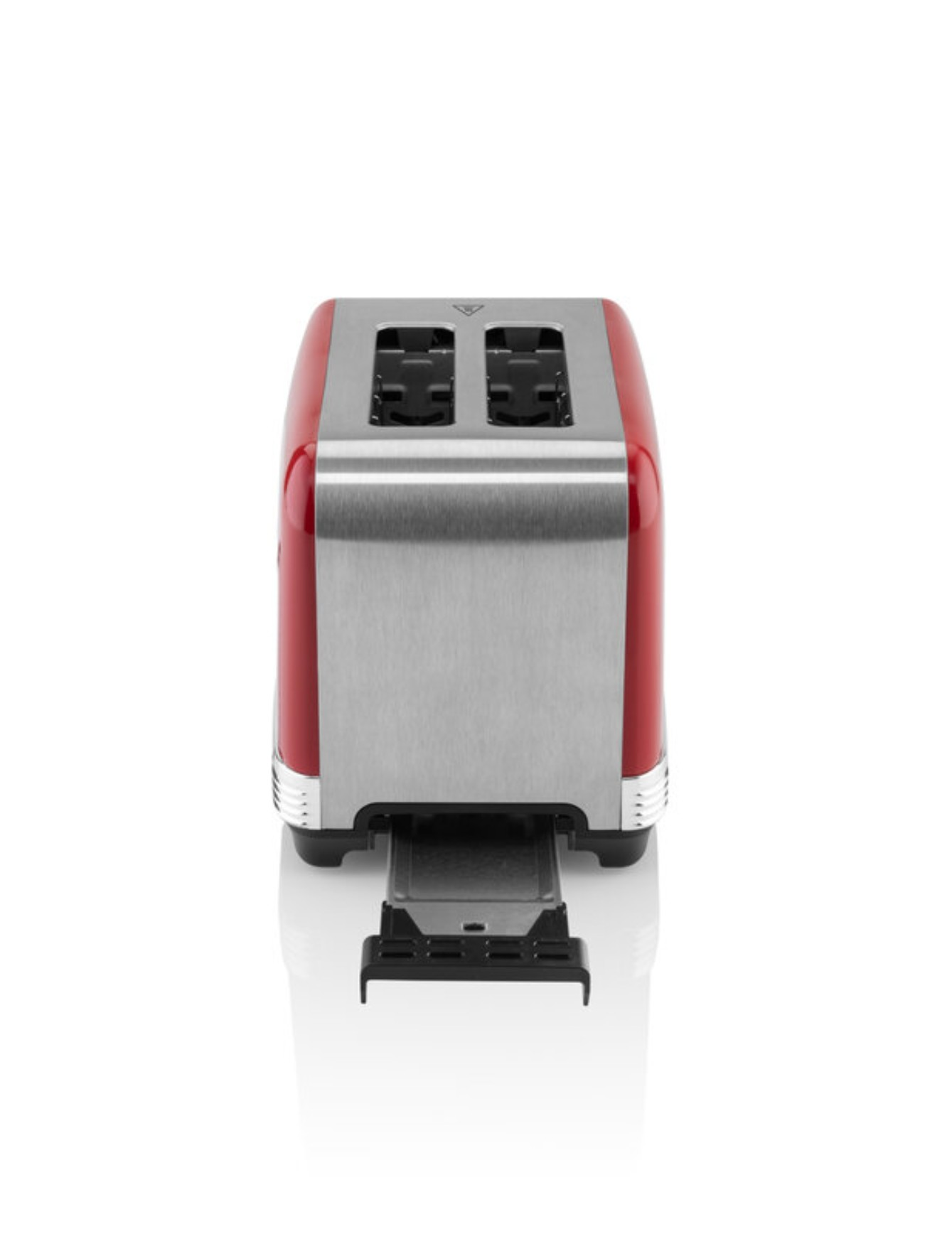 Roter und silberner Toaster. Die Toaster-Schublade ist geöffnet.
