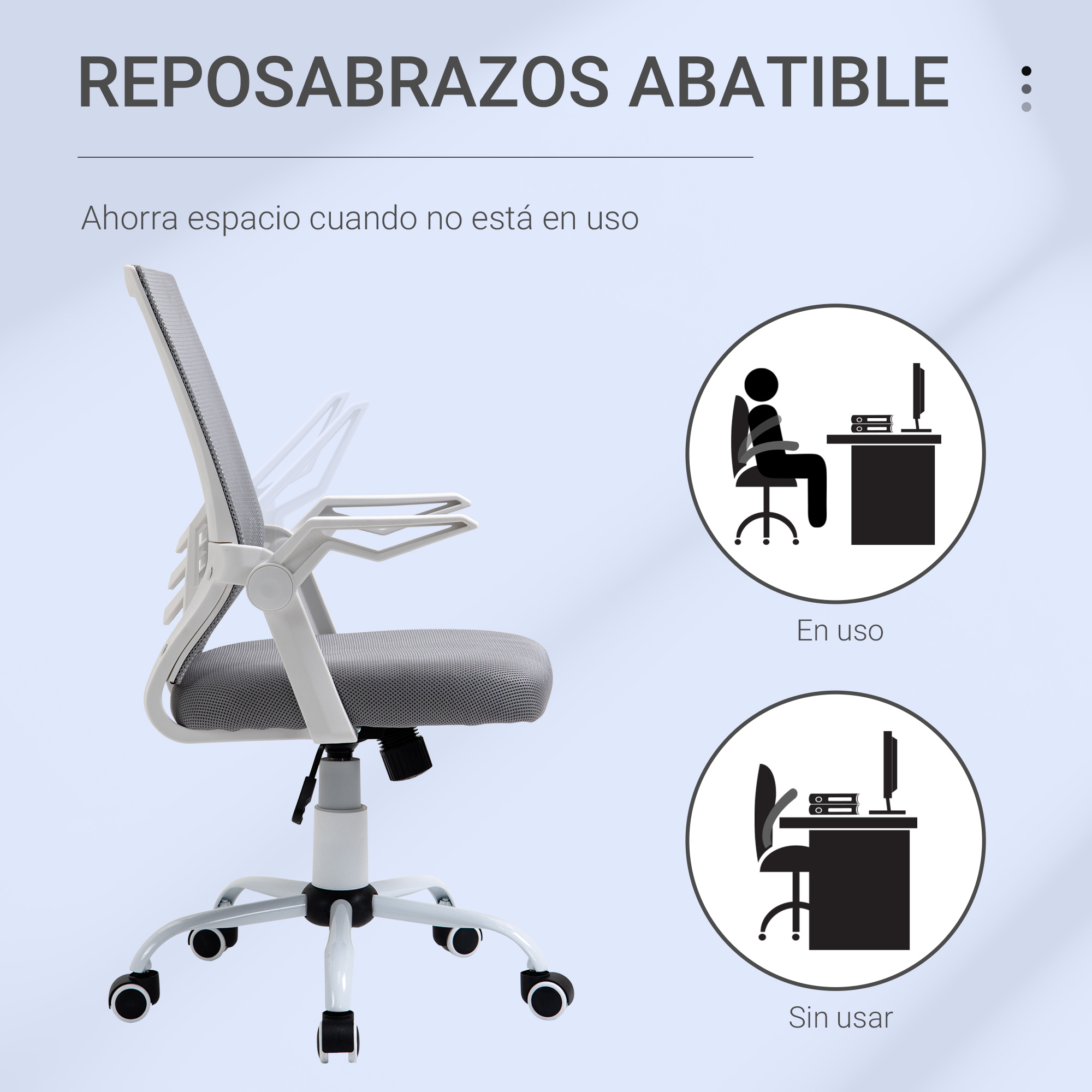 Silla de oficina blanca y gris con reposabrazos abatibles, fondo azul claro.