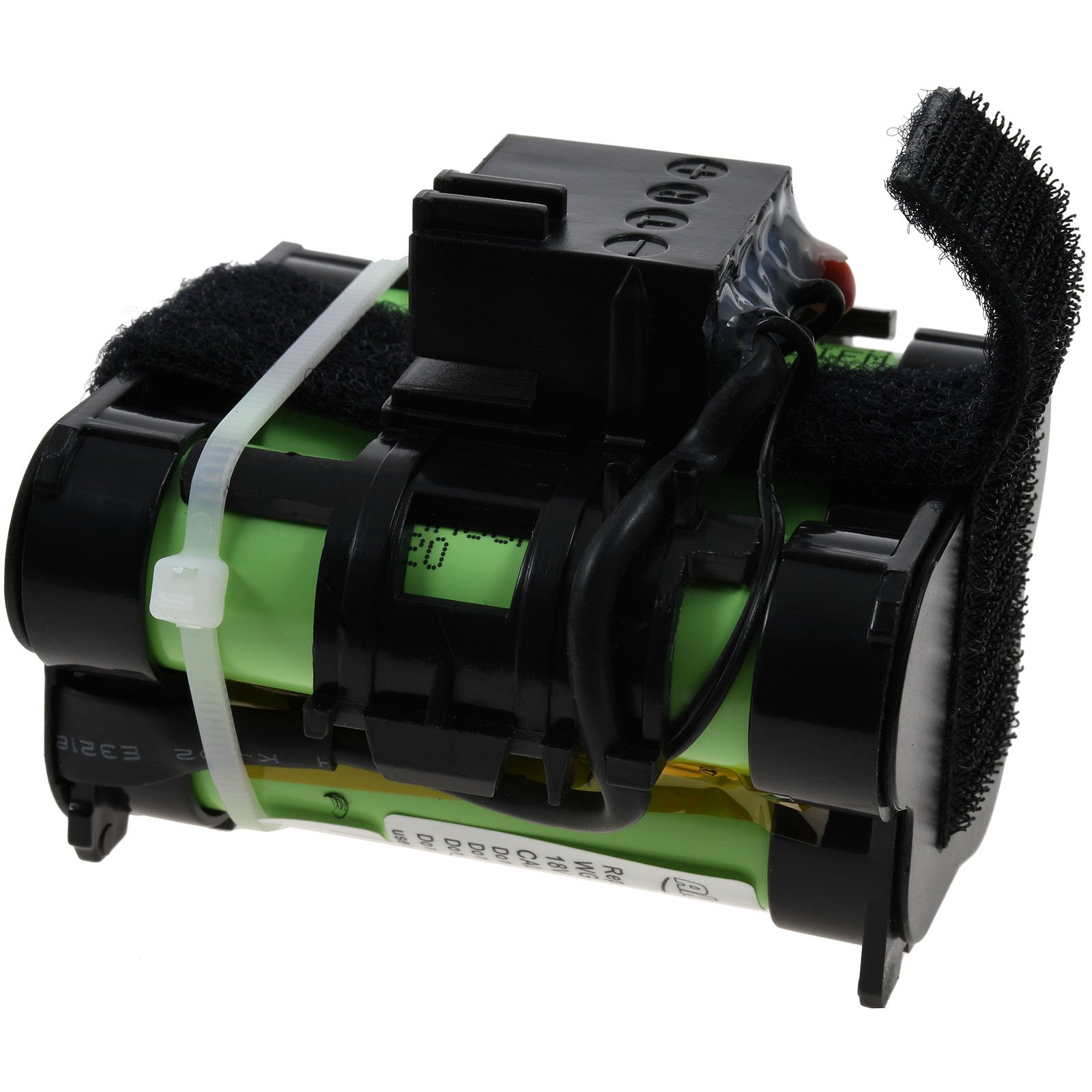 Ein schwarzer Akku mit grünen Batteriezellen, gesichert mit einem weißen Kabelbinder und schwarzen Klettbändern.