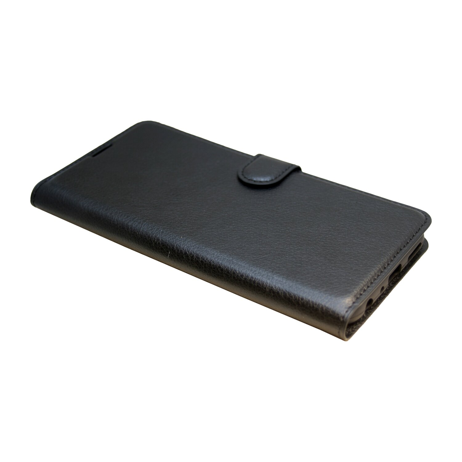 Schwarze Leder-Handyhülle mit Magnetverschluss, flach auf einer weißen Oberfläche liegend.