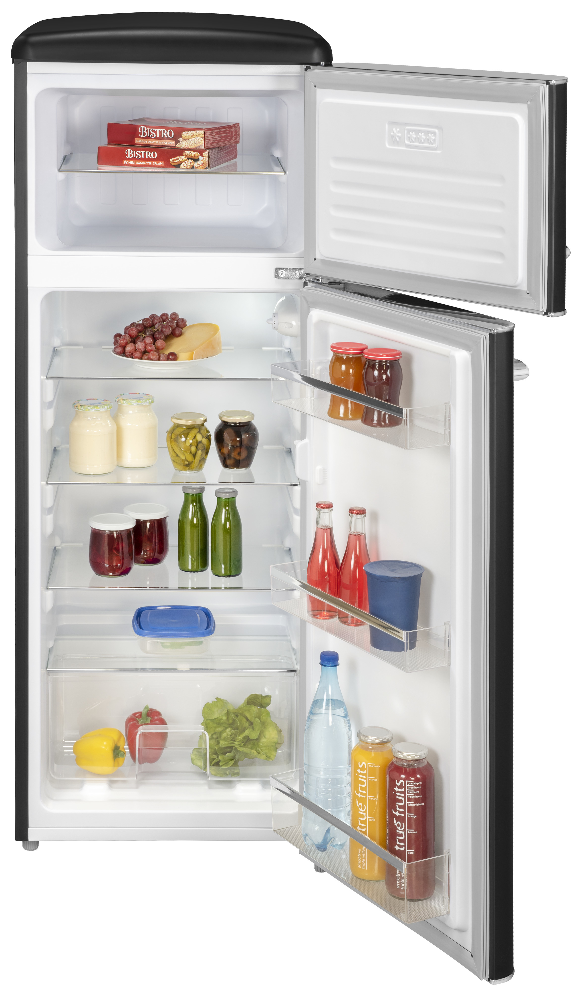 Un refrigerador con la puerta abierta y comida dentro. Fondo blanco.