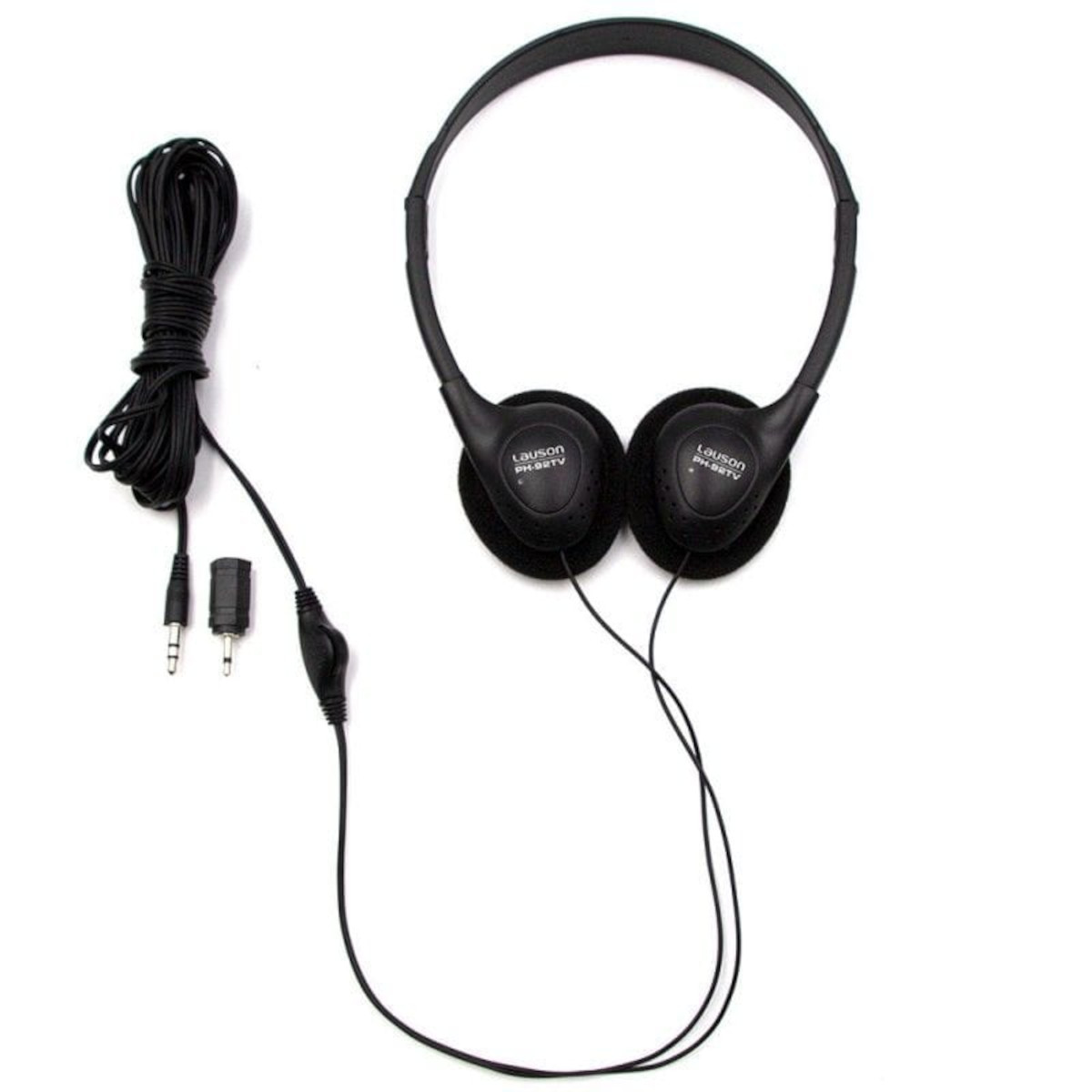 Auriculares negros con almohadillas negras, cable largo y dos enchufes negros. Fondo blanco.