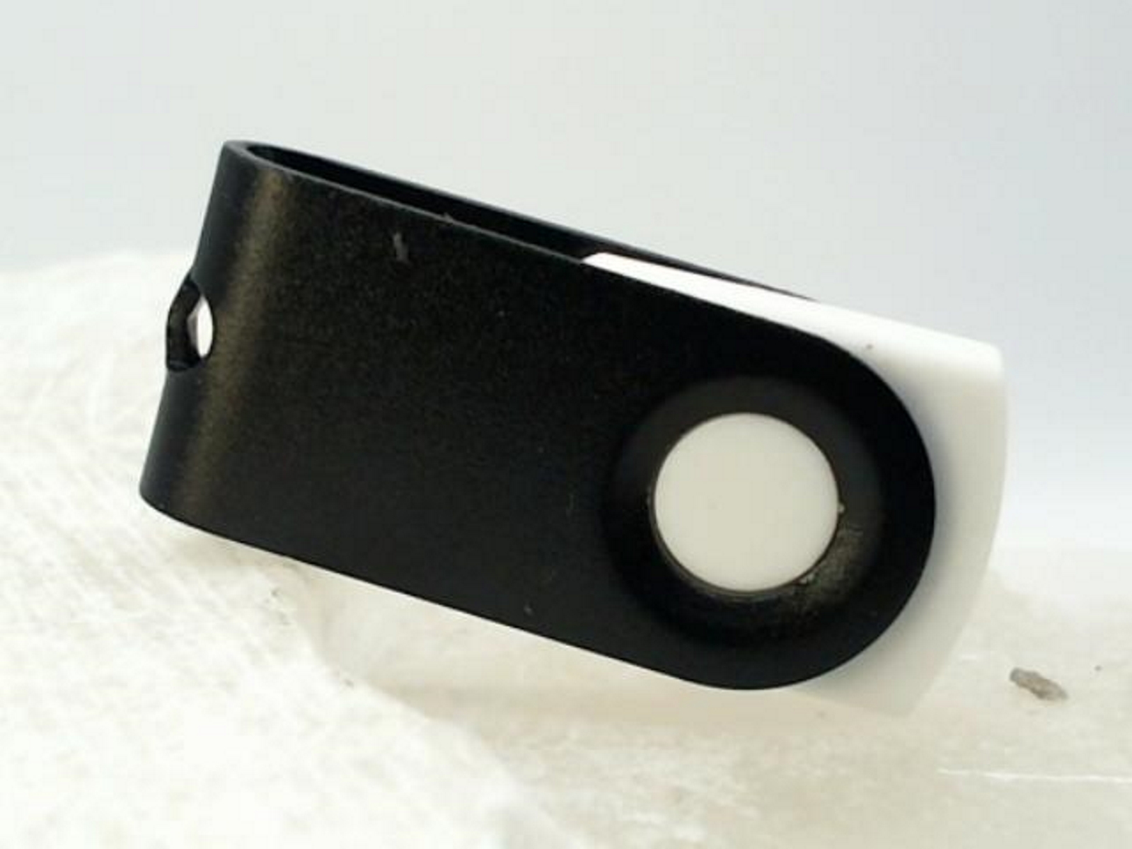 USB GERMANY ® USB-Stick (Weiß-Schwarz, MINI-SWIVEL 1 GB)