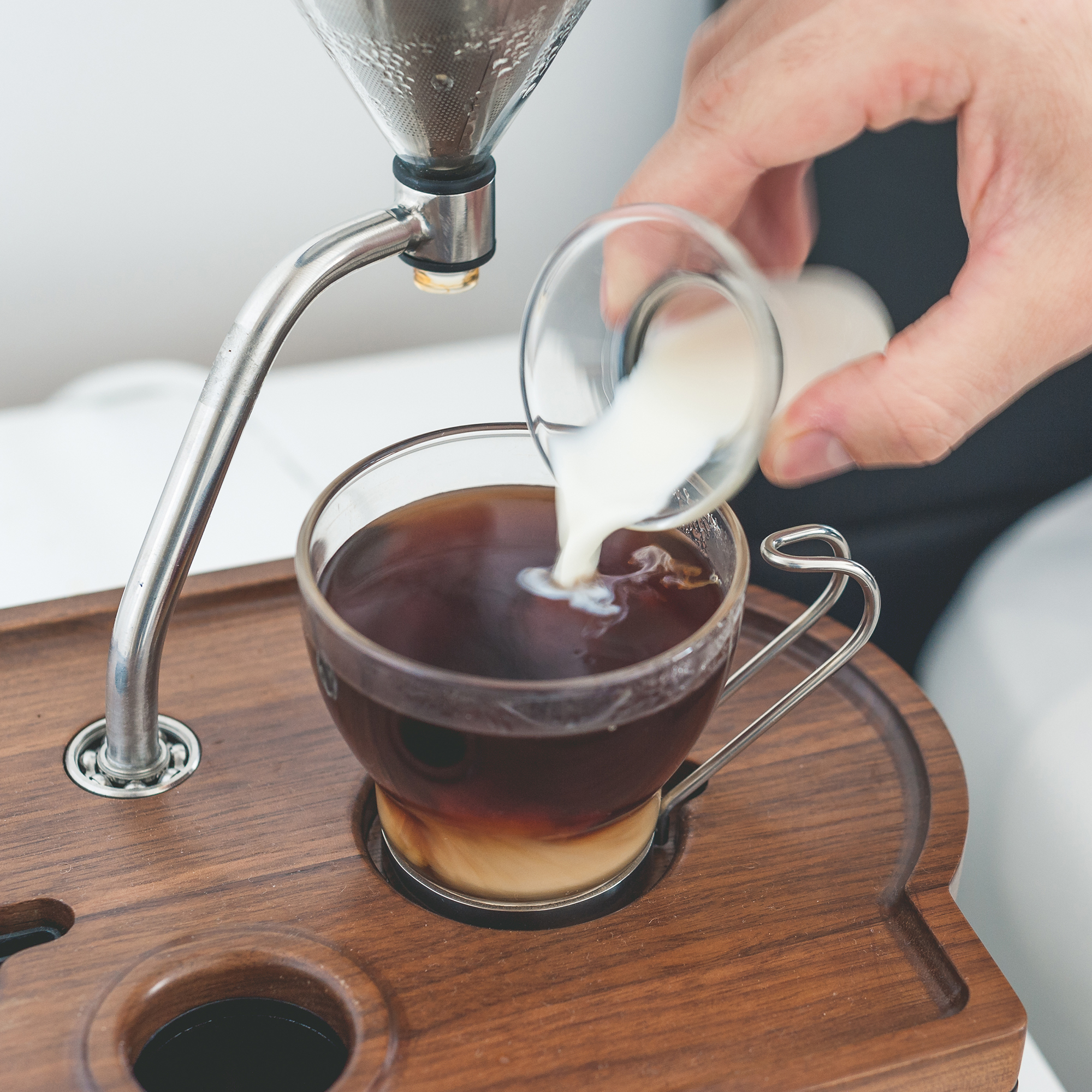 BARISIEUR Designer Tee Kaffeemaschine mit Weckfunktion Timer Kaffee schwarz und