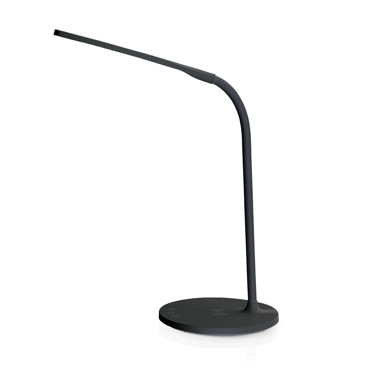 Una lampada da scrivania nera su sfondo bianco.