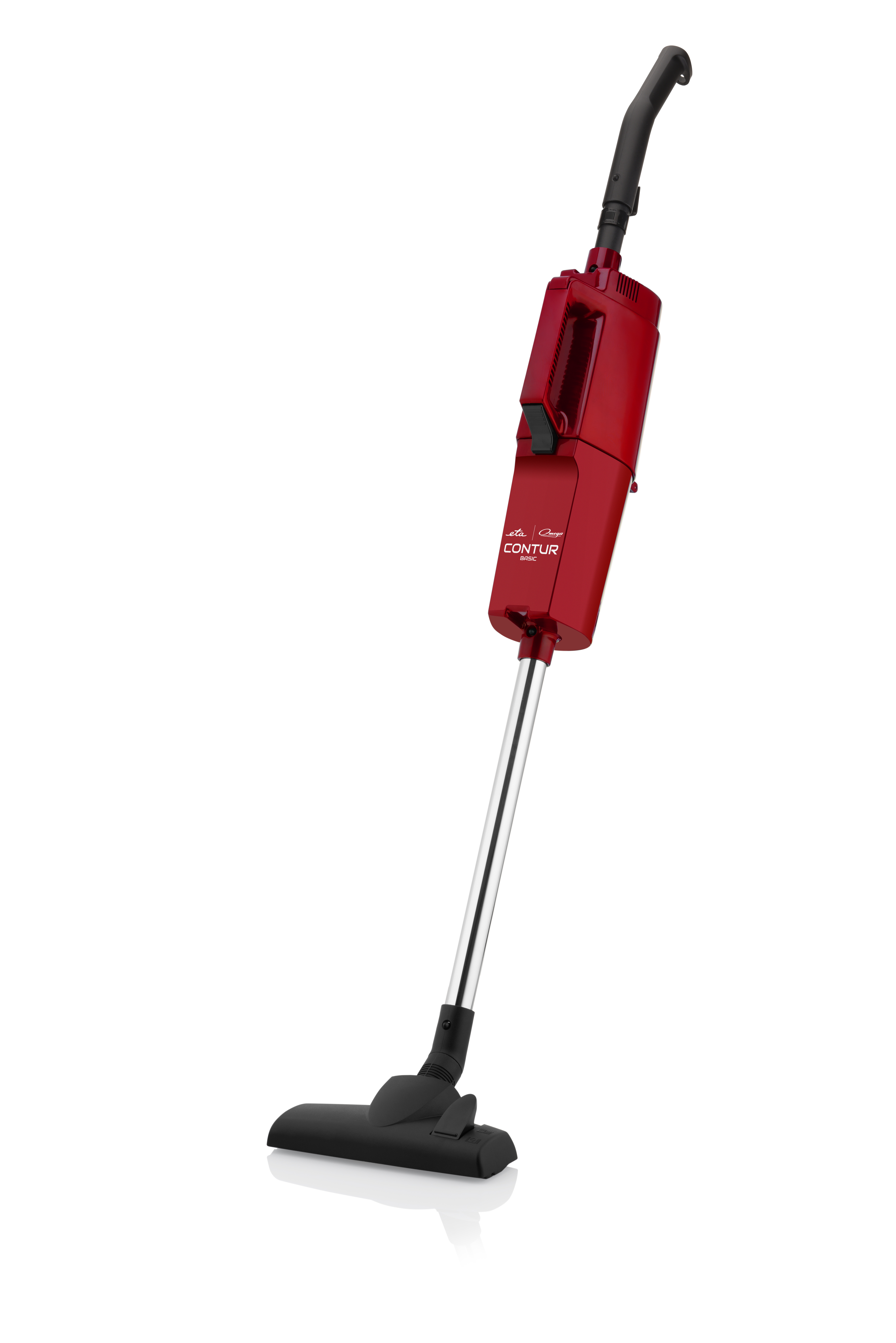 Roter Staubsauger auf weißem Hintergrund, mit langem Griff.