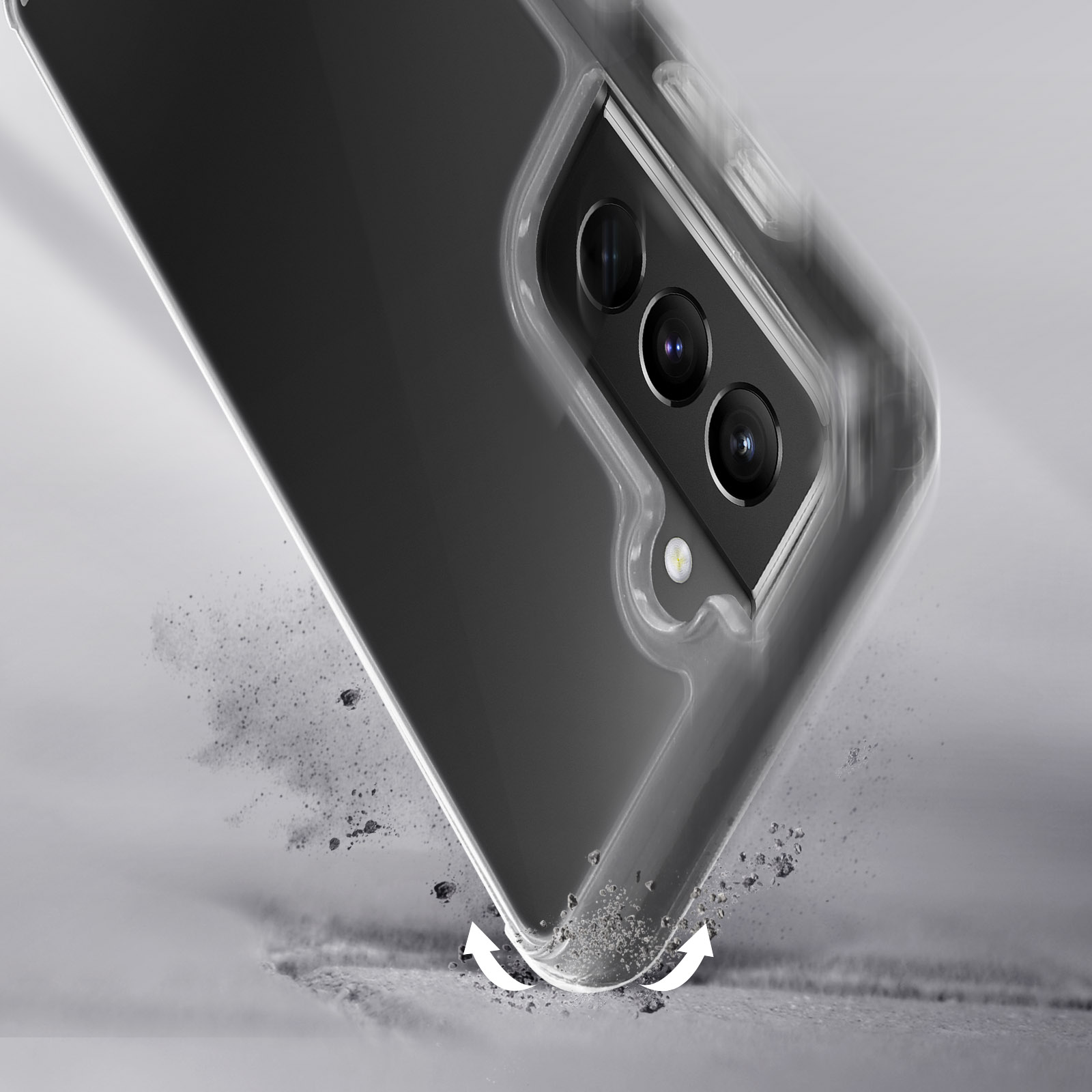 Telefono in custodia testato con impatto, sfondo bianco.
