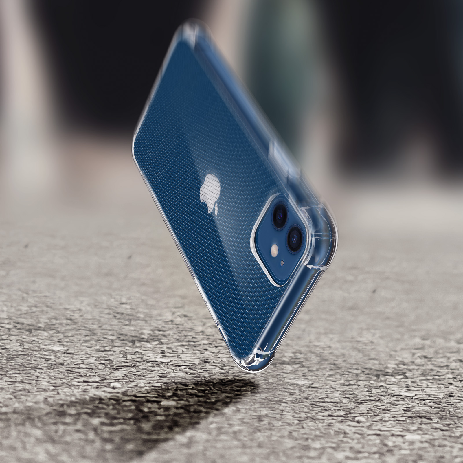 Un telefono blu in una custodia trasparente su una superficie strutturata. Il logo Apple è visibile.