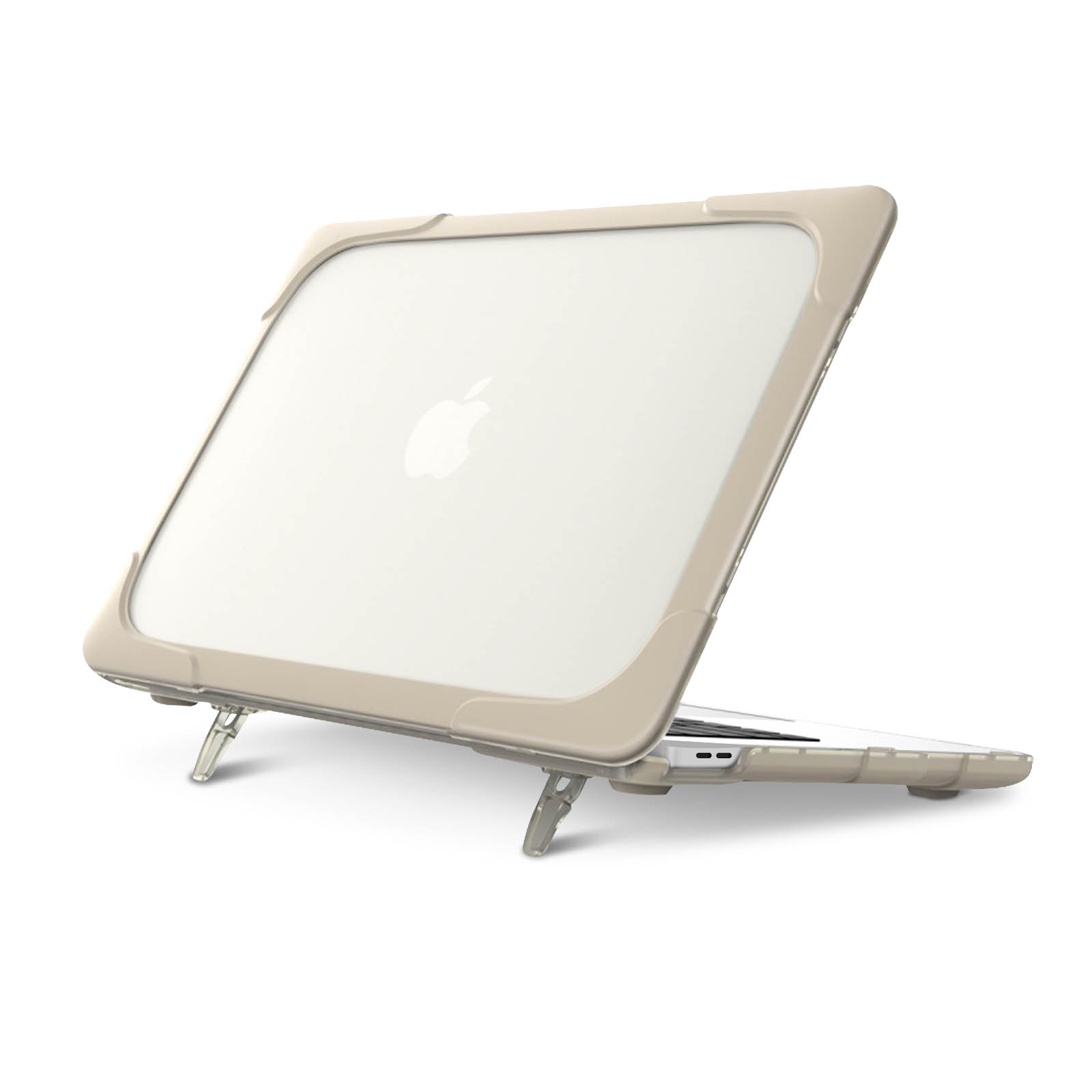 Hellbraune Laptop-Hülle, offen, aufgestellt. Apple-Logo auf dem Laptop sichtbar.