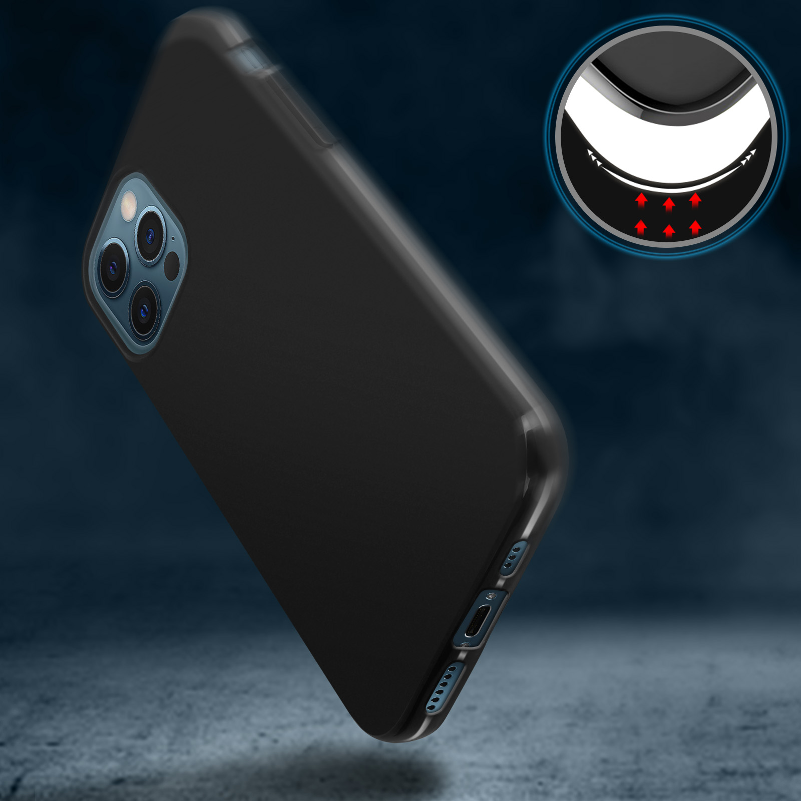 Custodia nera per telefono su superficie blu. Primo piano di telefono con più fotocamere.