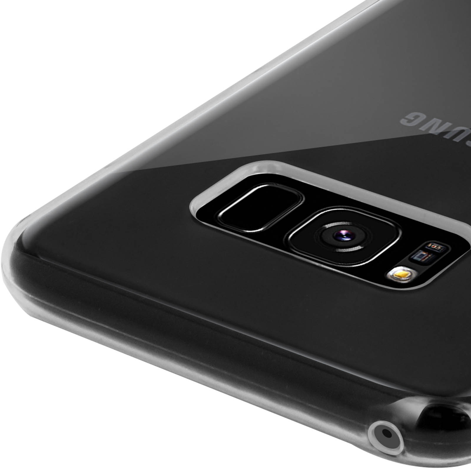 Primo piano di una custodia trasparente per telefono su un telefono. Il telefono ha un modulo fotocamera.