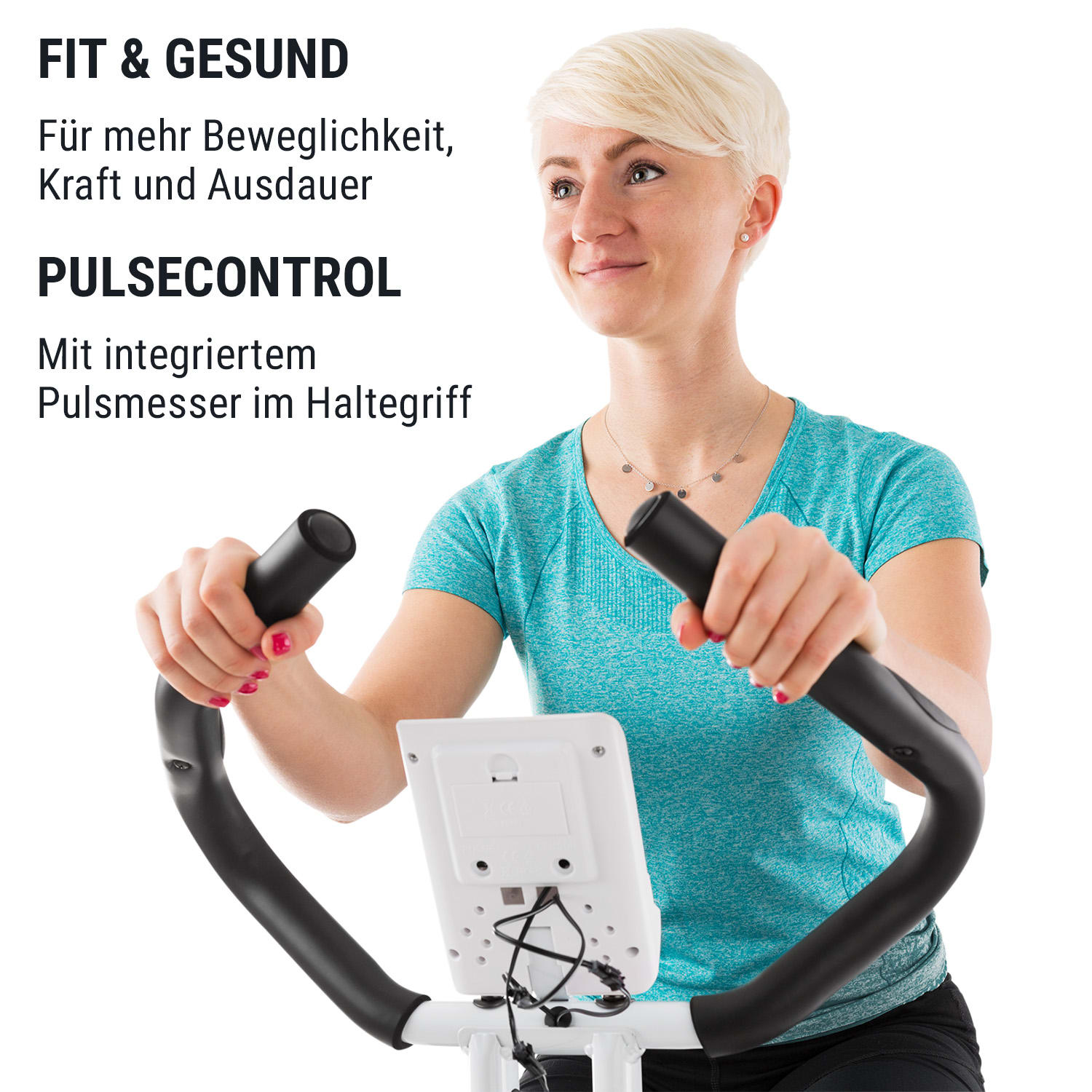 Frau auf dem Heimtrainer, hält Griffe, Text: Fit & Gesund, PulseControl.