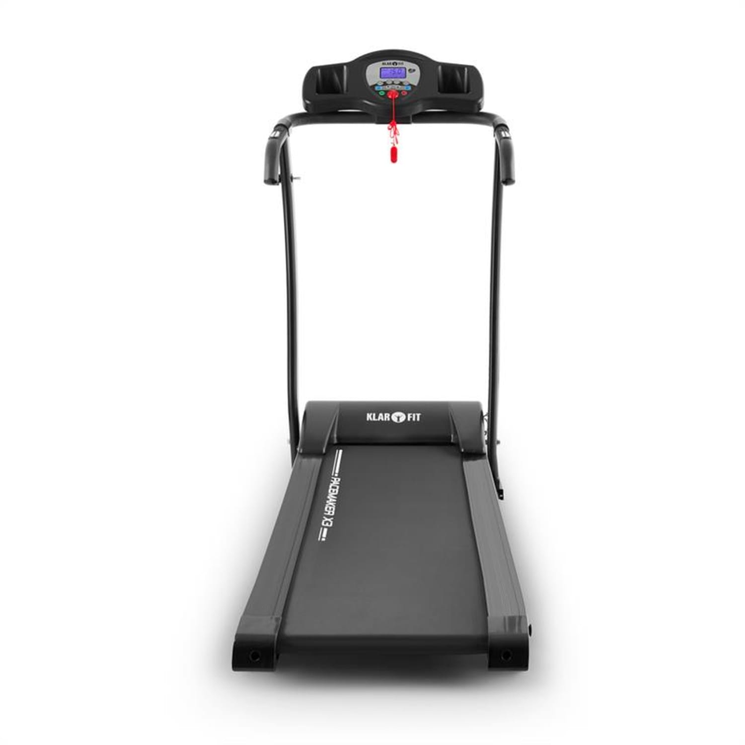Una cinta de correr sobre un fondo blanco. Tiene una pantalla digital y una superficie de carrera negra.