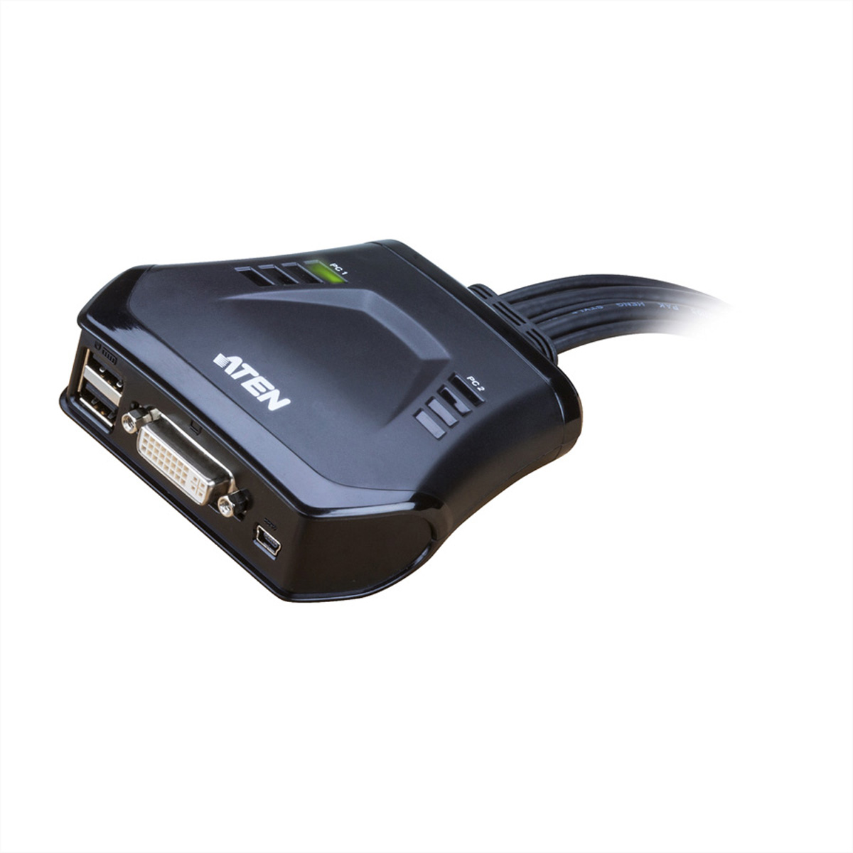 Schwarzer ATEN KVM-Switch mit mehreren Anschlüssen und Verbindungen, abgewinkelt auf weißem Hintergrund.