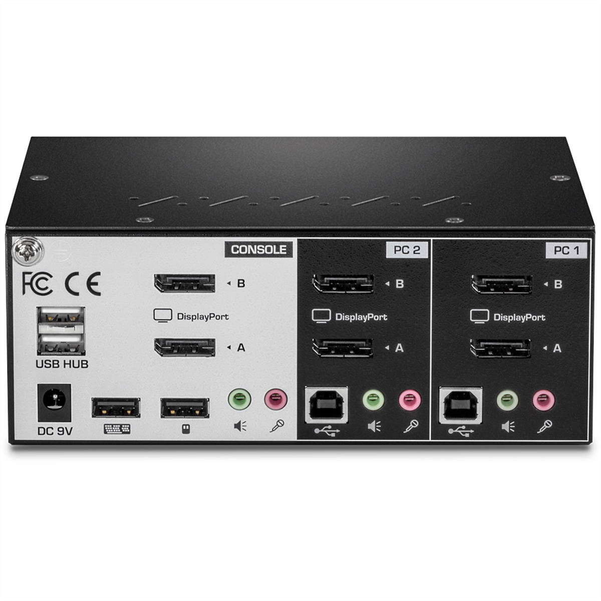 Zwarte KVM-switch, het voorpaneel met USB-poorten, de achterkant met DisplayPort- en audiopoorten. Witte achtergrond.