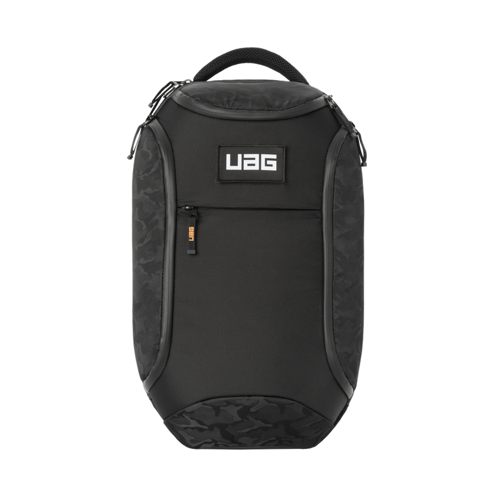 Schwarzer Rucksack mit Camo-Design. Der Rucksack hat einen Griff und den Markennamen in Weiß.