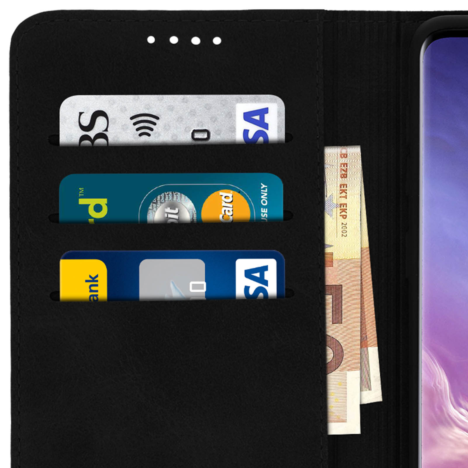 Custodia nera con carte e denaro. Telefono parzialmente visibile.