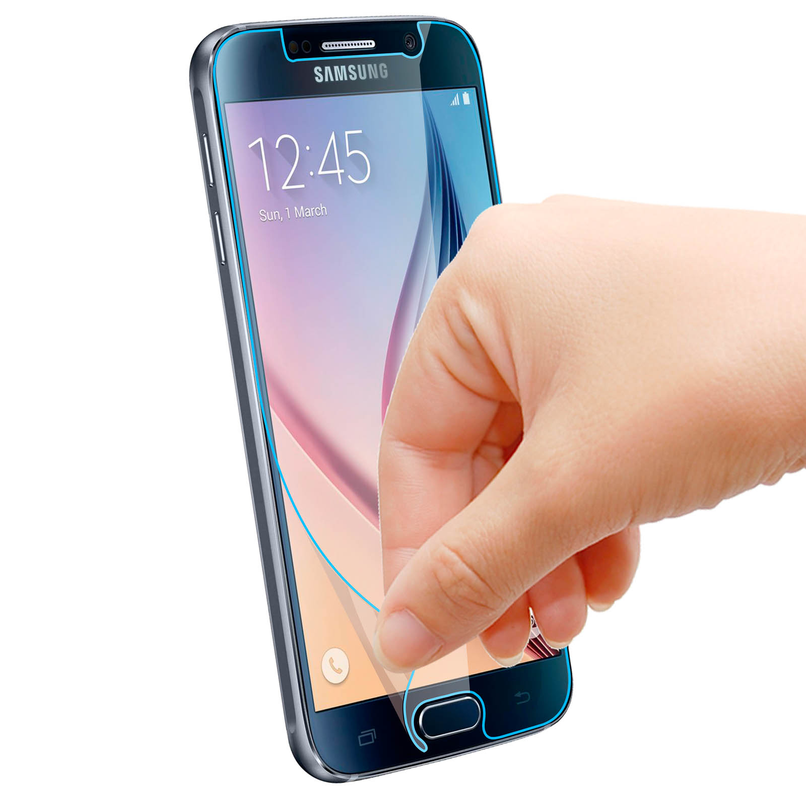 Una mano applica una protezione schermo a un telefono Samsung, mostrando l'ora.