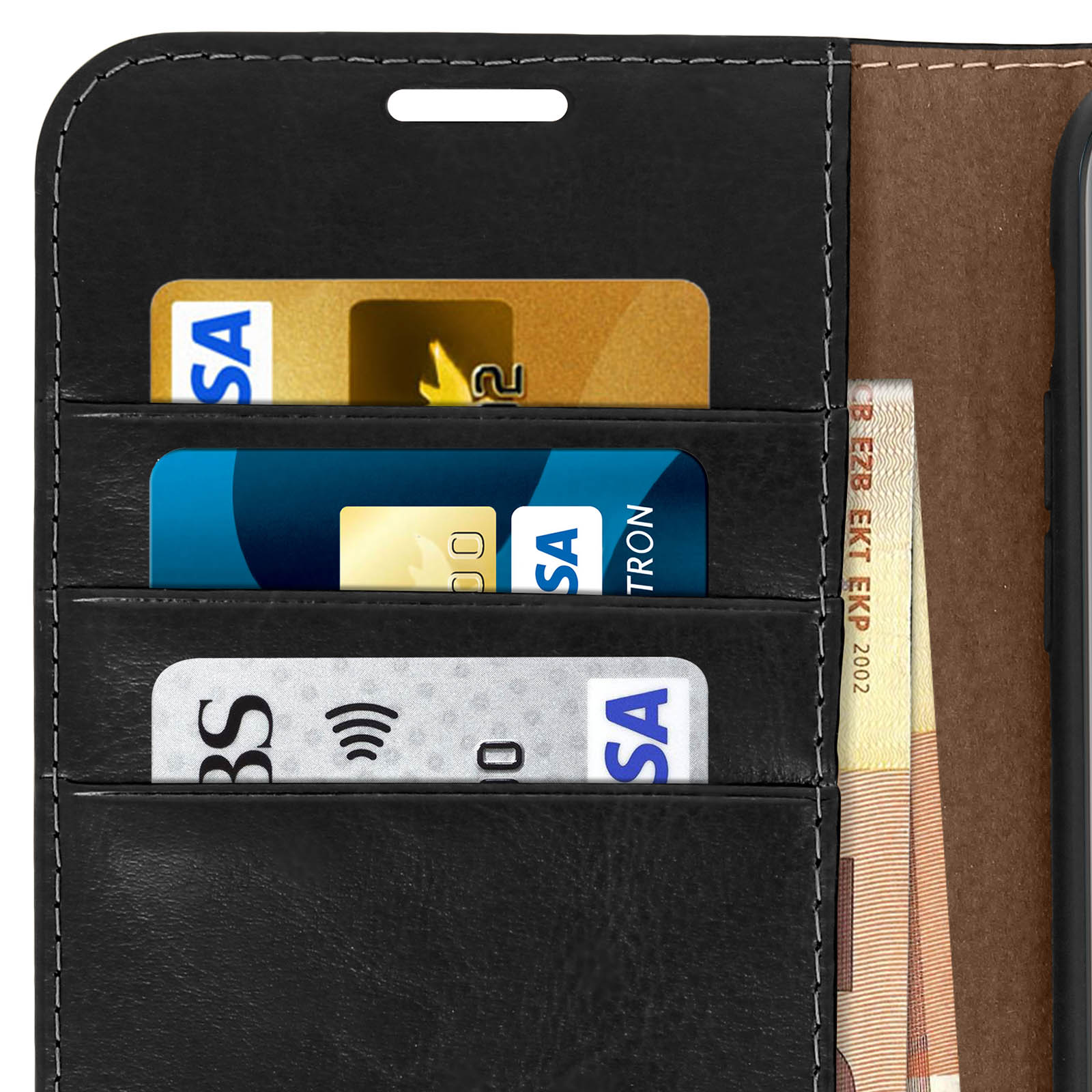 Custodia per telefono in pelle nera con carte di credito e denaro all'interno.