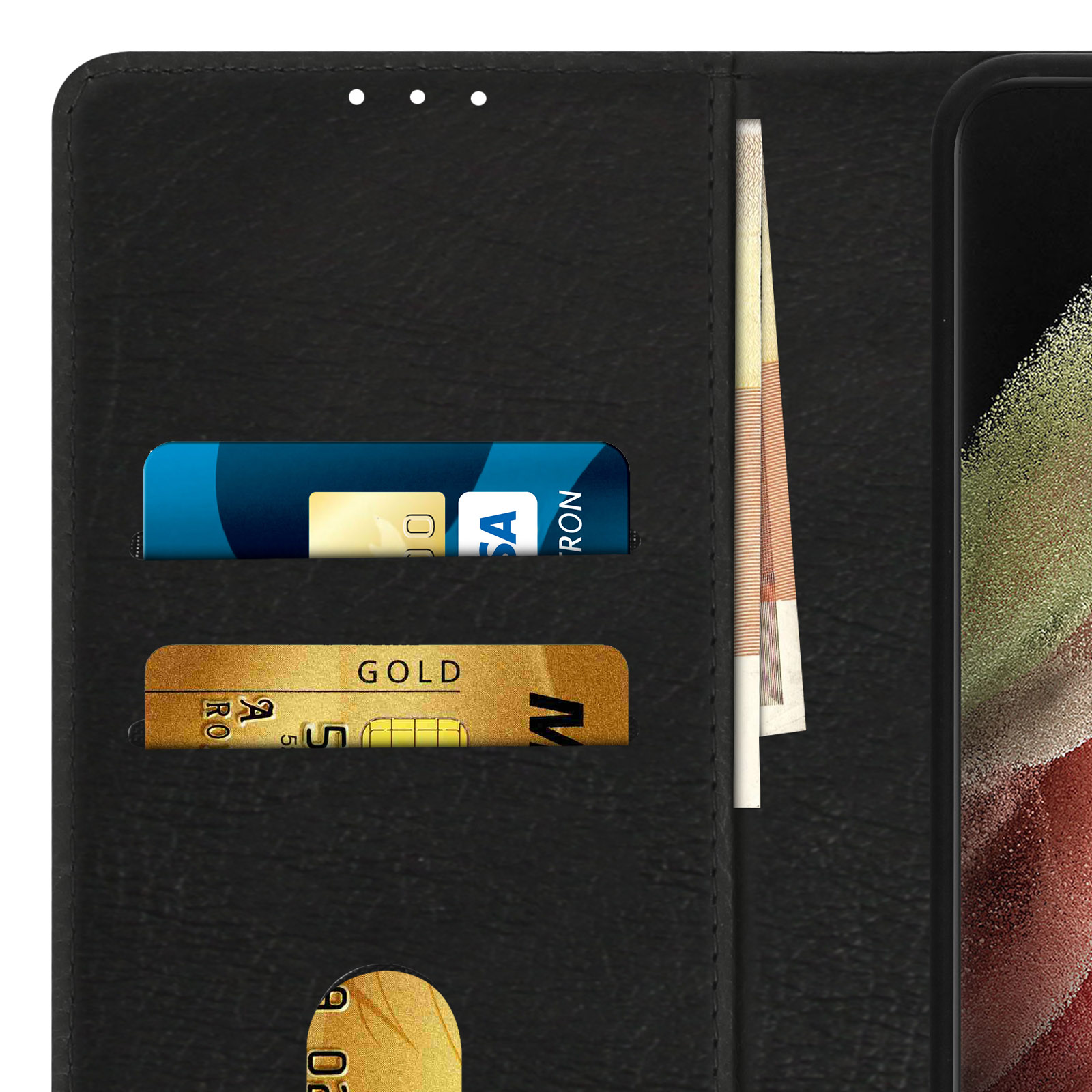 Custodia per telefono nera aperta con carte di credito e denaro. Telefono non visibile. La custodia ha uno slot per carte dorate.
