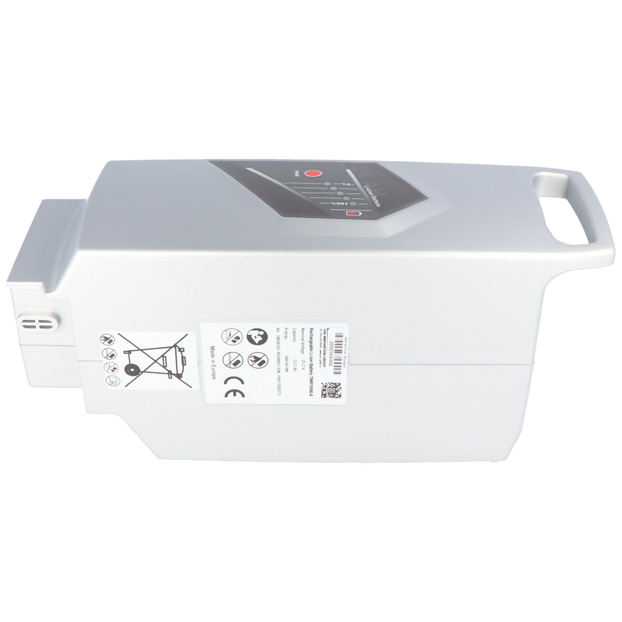 Silberne Li-Ionen-Batterie mit Ladeanzeige und Griff. Made in Europe.