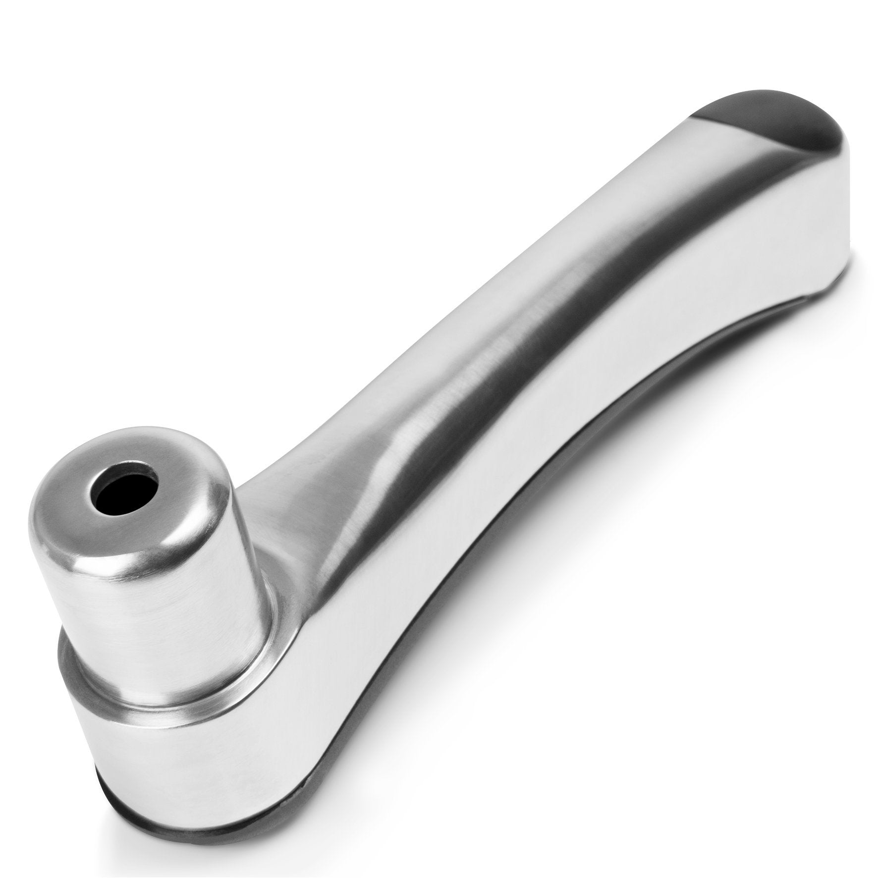 Ein metallischer, gebogener Griff mit einem Loch an einem Ende. Es ist glänzend, silberfarben und hat eine schwarze Basis.