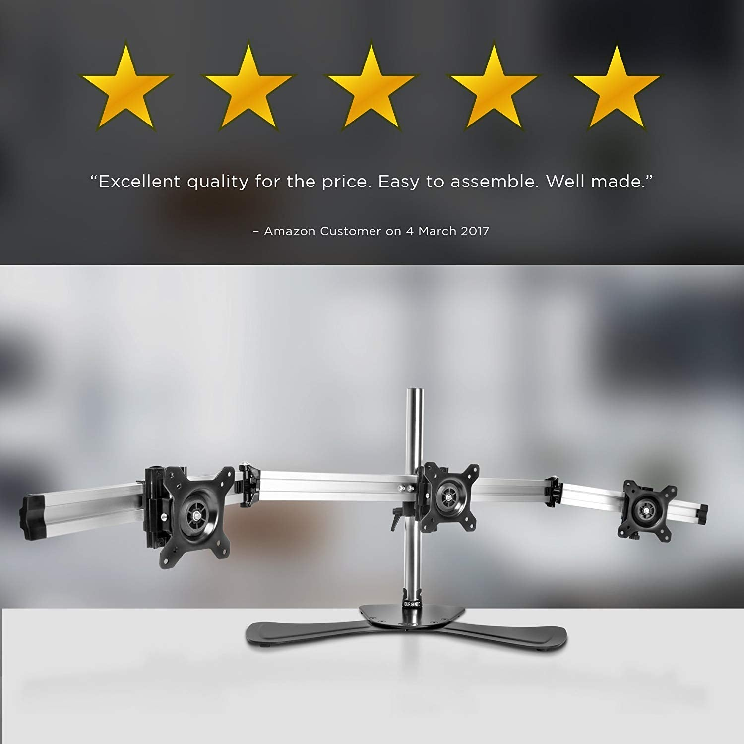 Drei-Monitor-Ständer mit positivem Kundenreview und 5 goldenen Sternen.