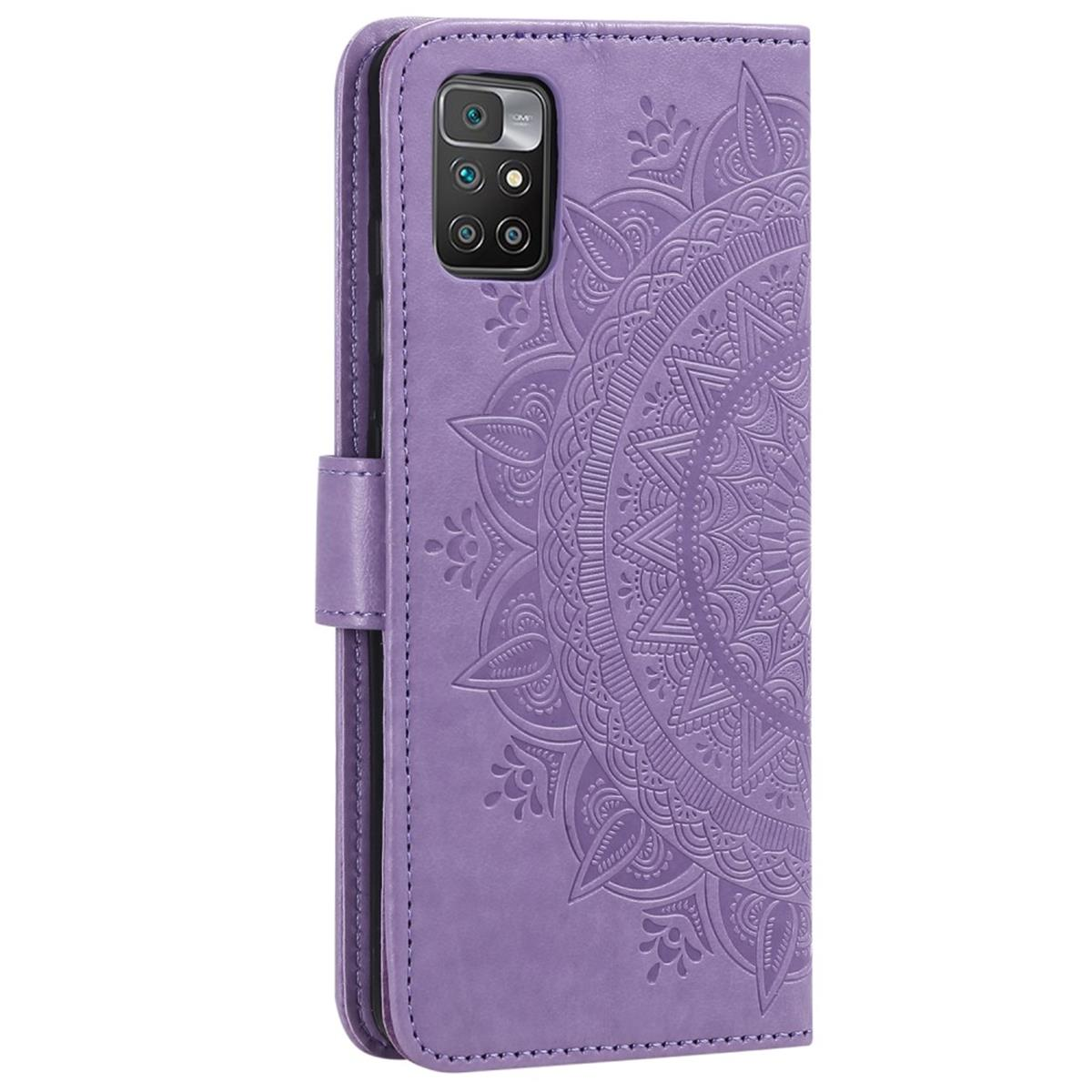 Lila Handyhülle mit Mandala-Design. Die Hülle ist mit einem Magnetverschluss verschlossen.