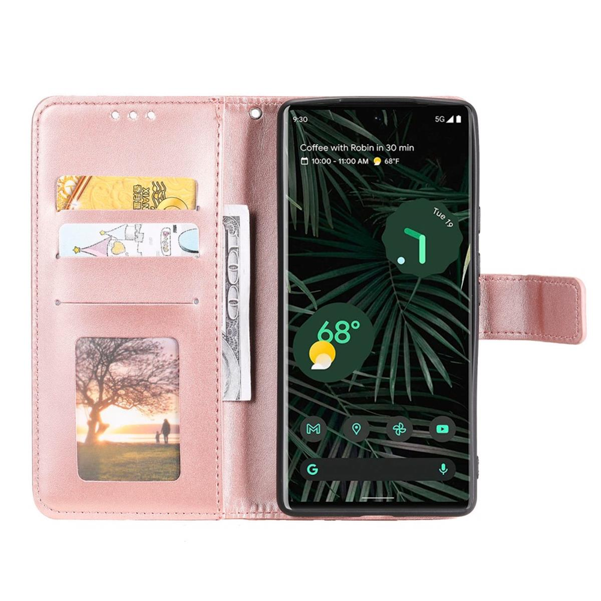 Offene pinke Handyhülle mit einem Telefon, das eine Wetter-App anzeigt. Karten und Geld sind drin.