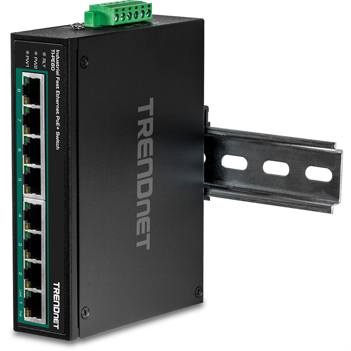 Schwarzer TRENDnet-Netzwerk-Switch mit Anschlüssen und grünem Stecker, an Metallschiene montiert.