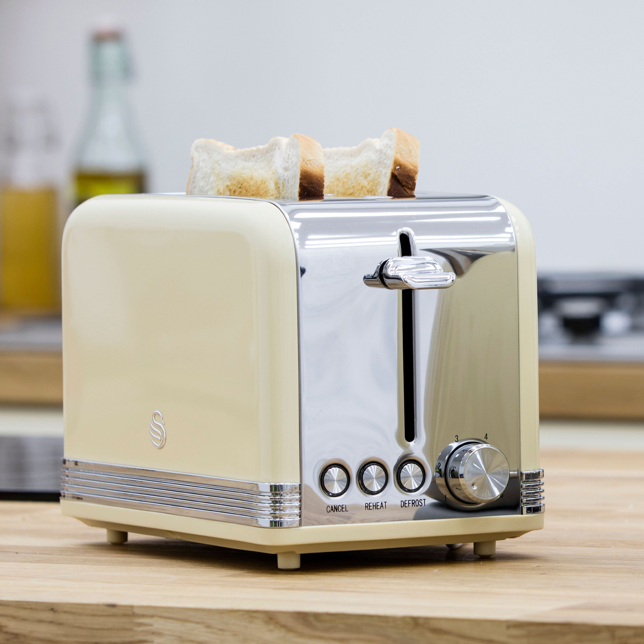 2) SWAN Retro (800 Creme Toaster ST19010CNEU Watt, Schlitze: