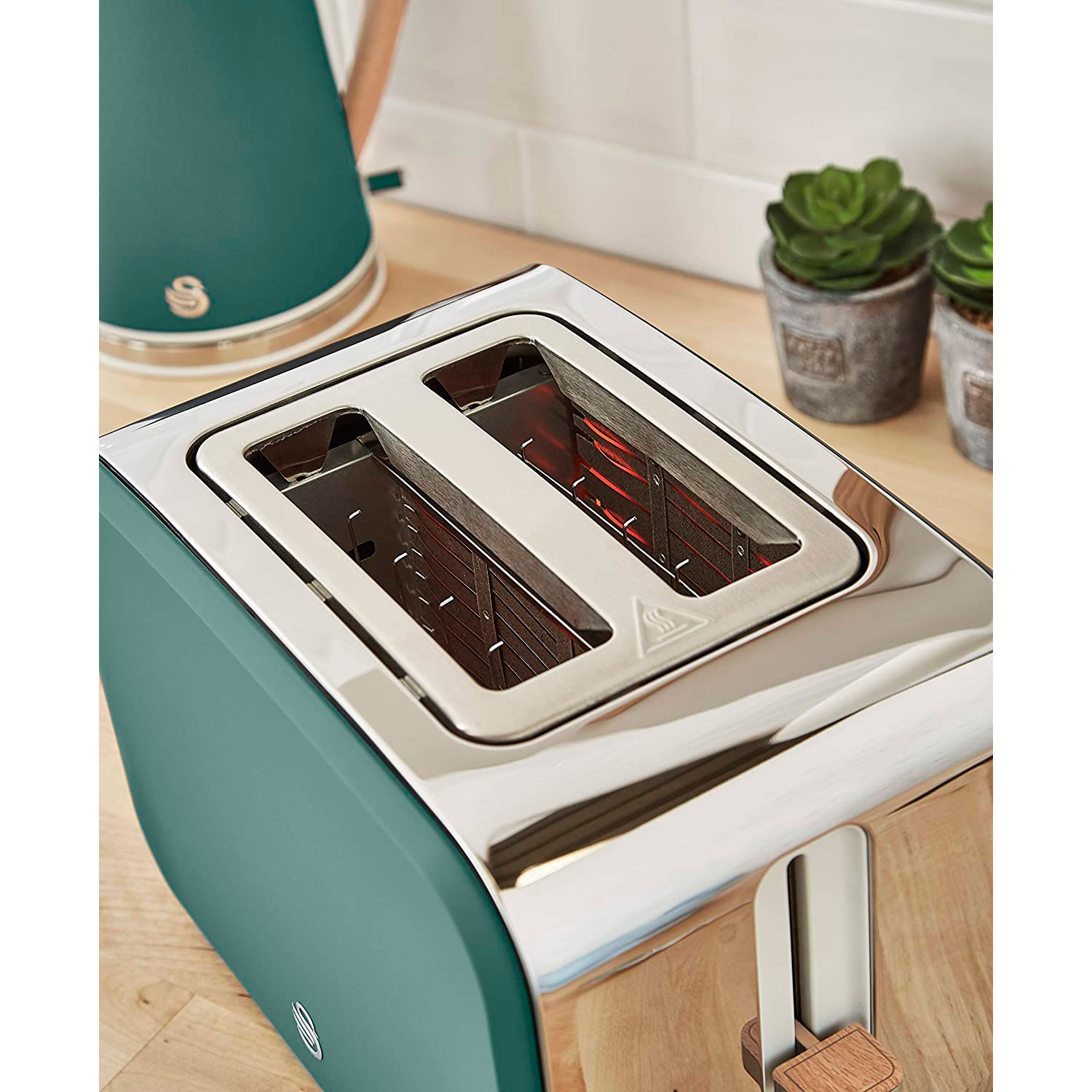 Set 2) Schlitze: Wasserkocher und Watt, Toaster Nordic STRP1060GRENEU SWAN Grün (900