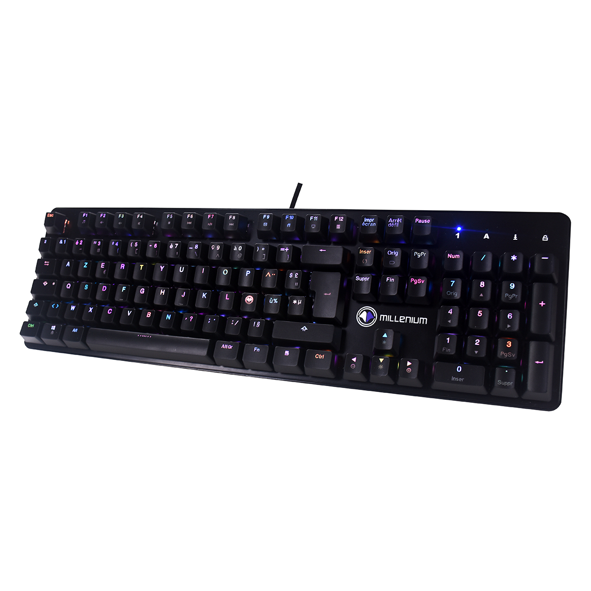Un teclado negro con múltiples teclas de colores. El teclado está iluminado.