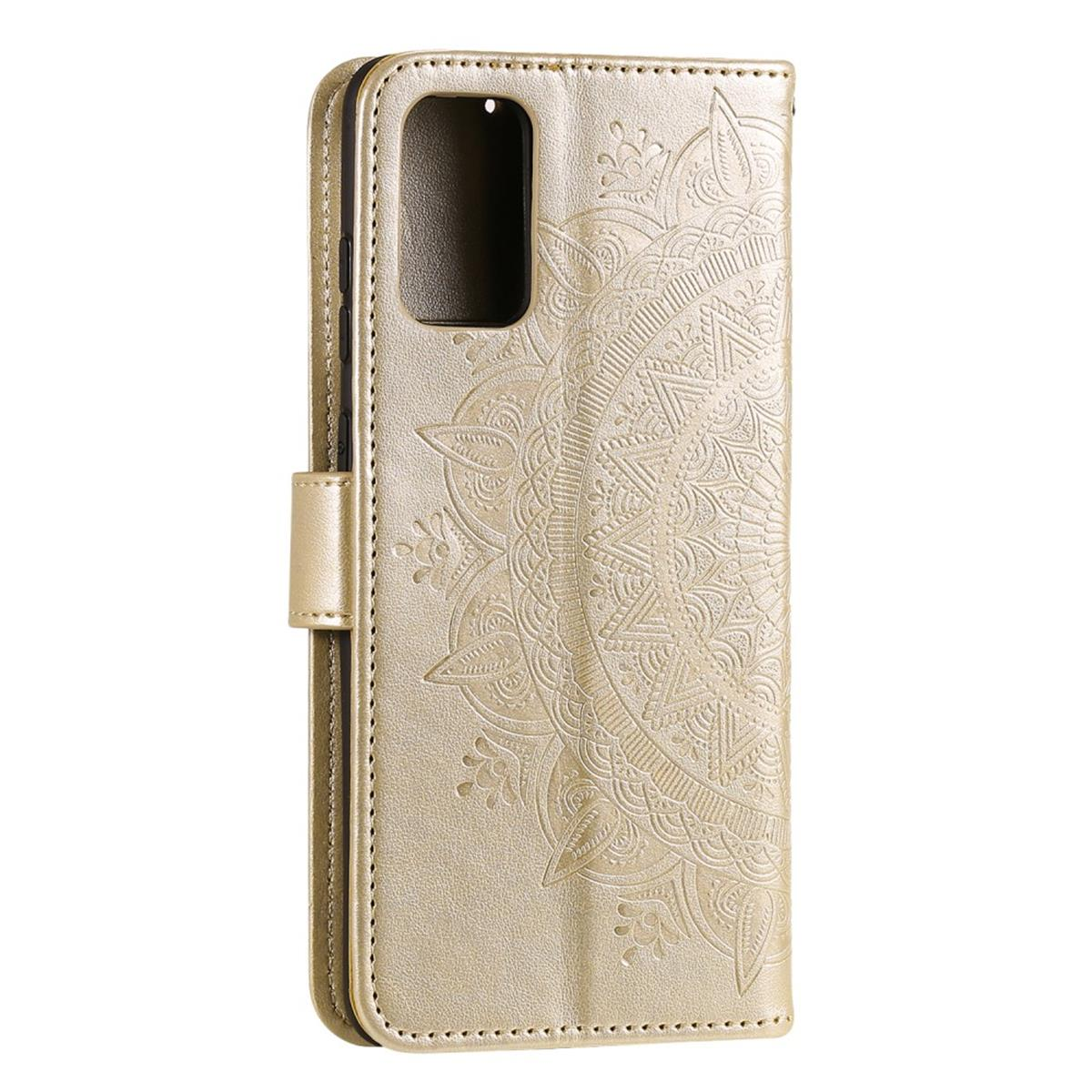 Eine goldene Handyhülle mit Mandala-Design. Sie hat einen Magnetverschluss.