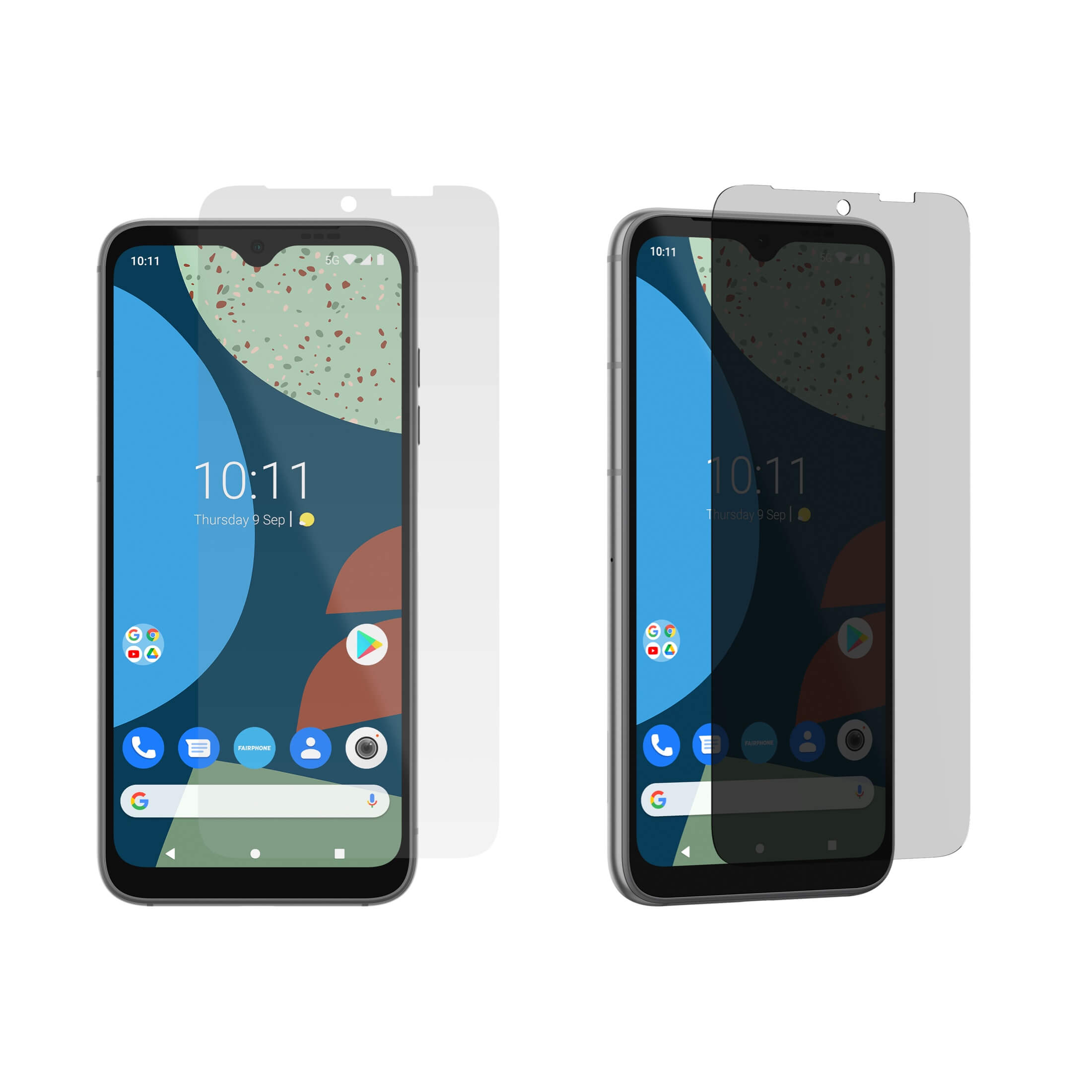 Twee telefoons met screenprotectors. Beide telefoons tonen een display. De linker heeft een protector.