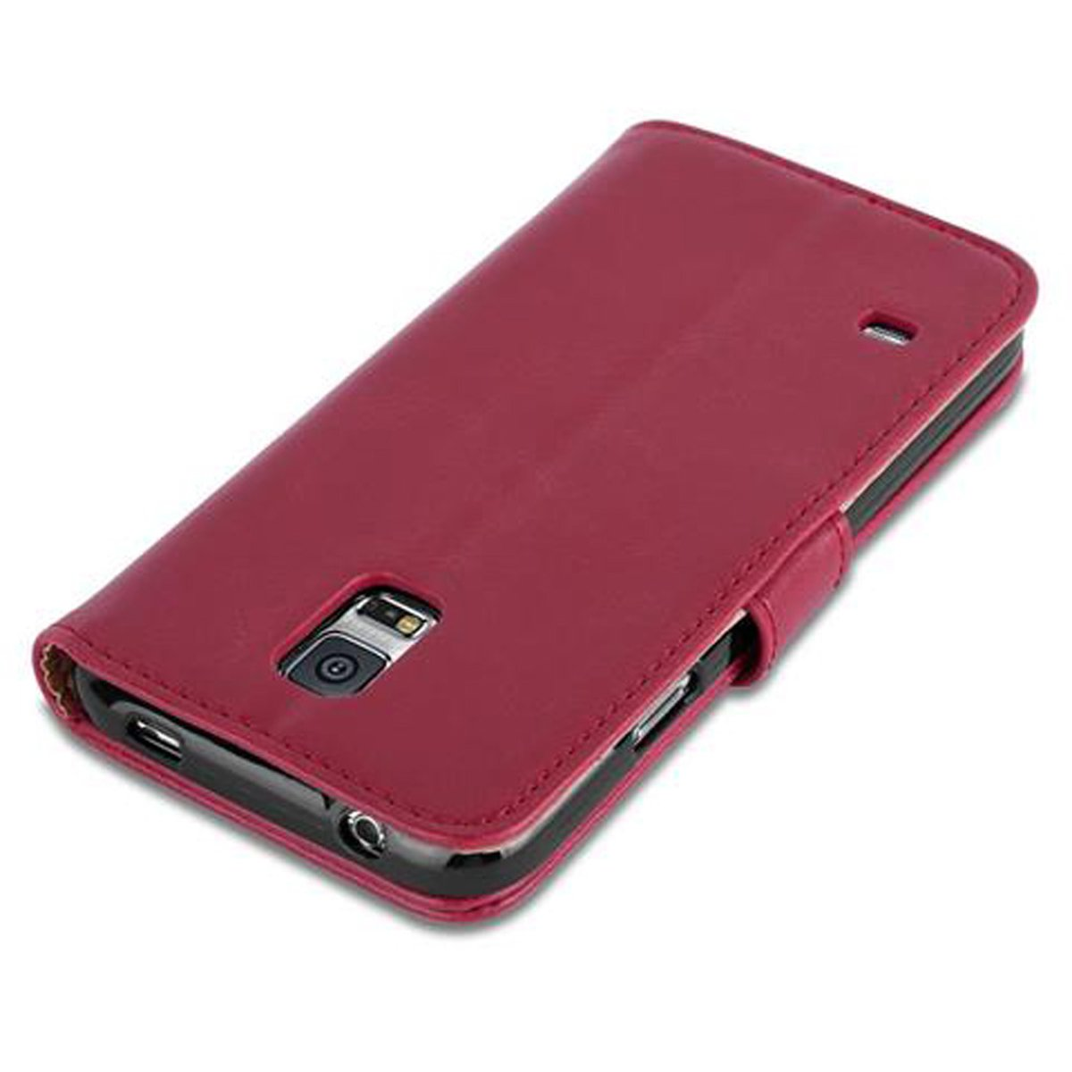 Custodia per telefono rossa, chiusa. È in pelle e ha un foro per la fotocamera. Sfondo bianco.