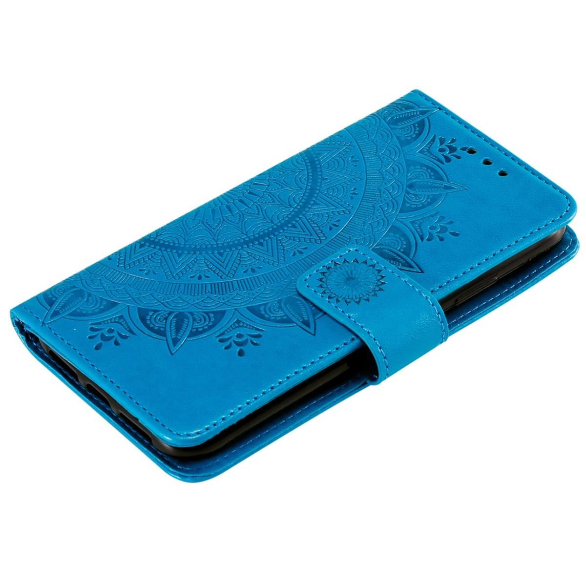 Blaue Handyhülle mit floralem Design. Sie hat Kartenfächer und ein Geldfach. Das Telefon ist drin.