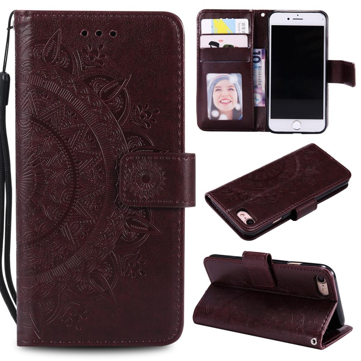 Burgunderfarbene Handyhülle mit Mandala-Muster, offen, mit Telefon und Karten.