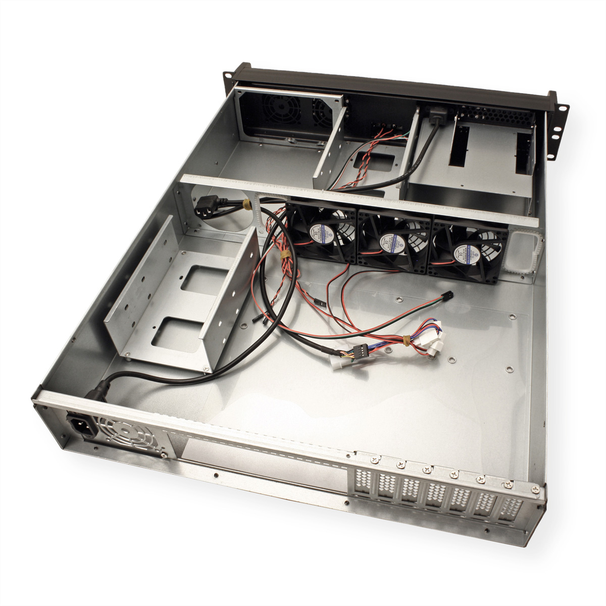 Cassa server aperta con ventole, alimentatore e vari cavi e connettori.