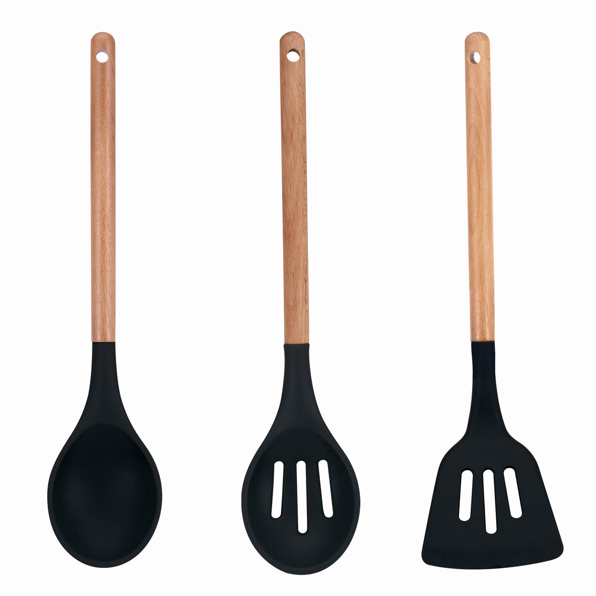 Üç mutfak eşyası: düz bir kaşık, delikli bir kaşık ve bir spatula, hepsi ahşap saplı.