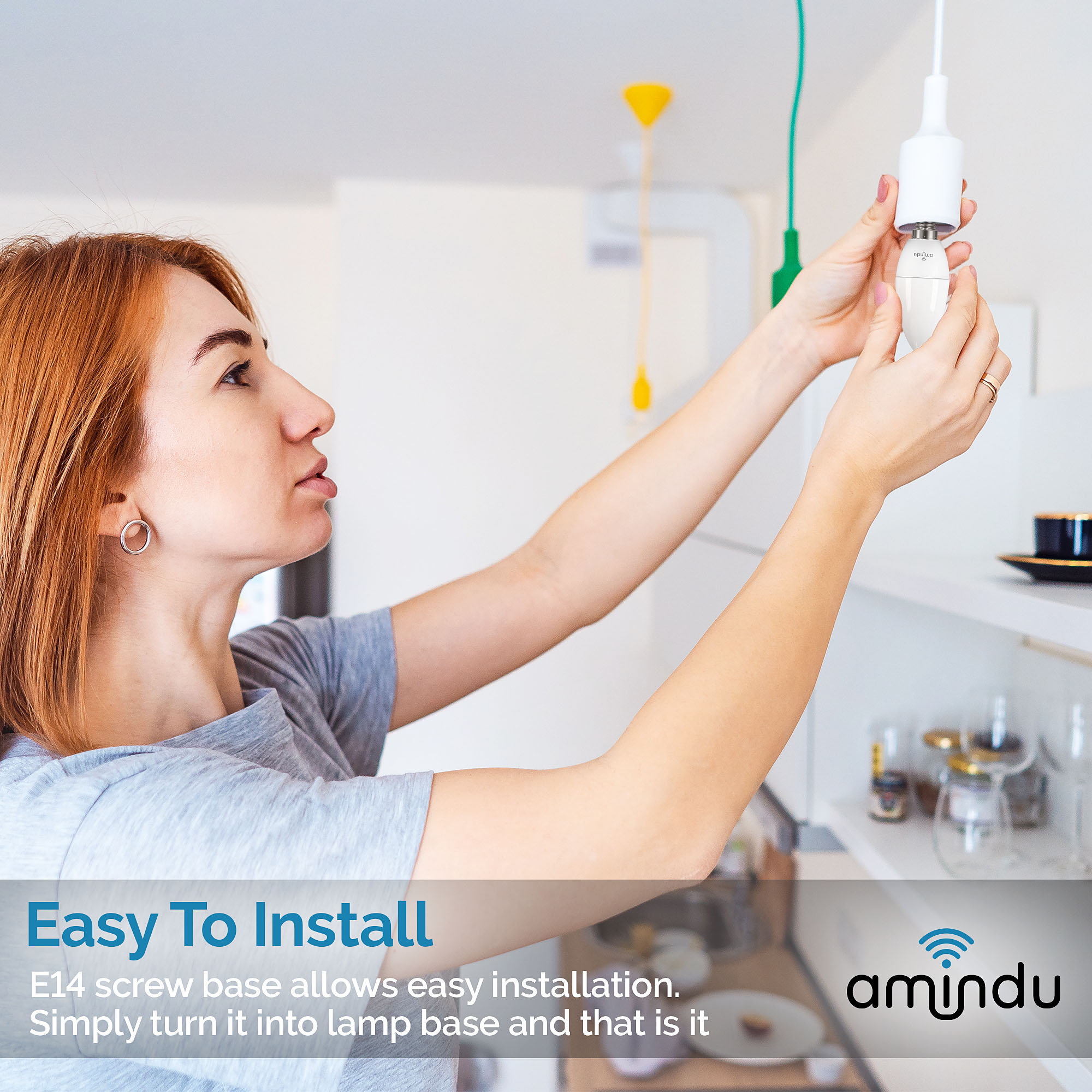 Eine Frau, die in einer Küche eine Glühbirne austauscht. Text sagt "Easy To Install" und "amindu" Logo.
