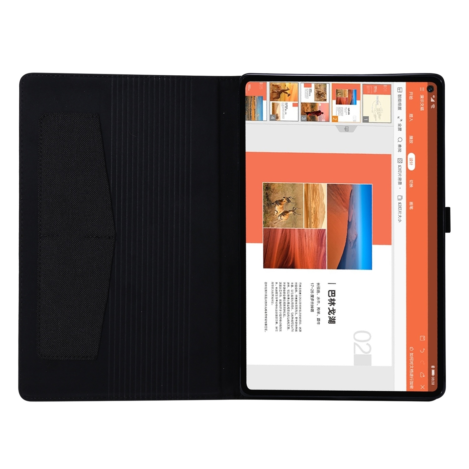 Schwarzes Tablet in einer offenen schwarzen Hülle, zeigt eine Präsentation mit Bildern und Text. Weißer Hintergrund.