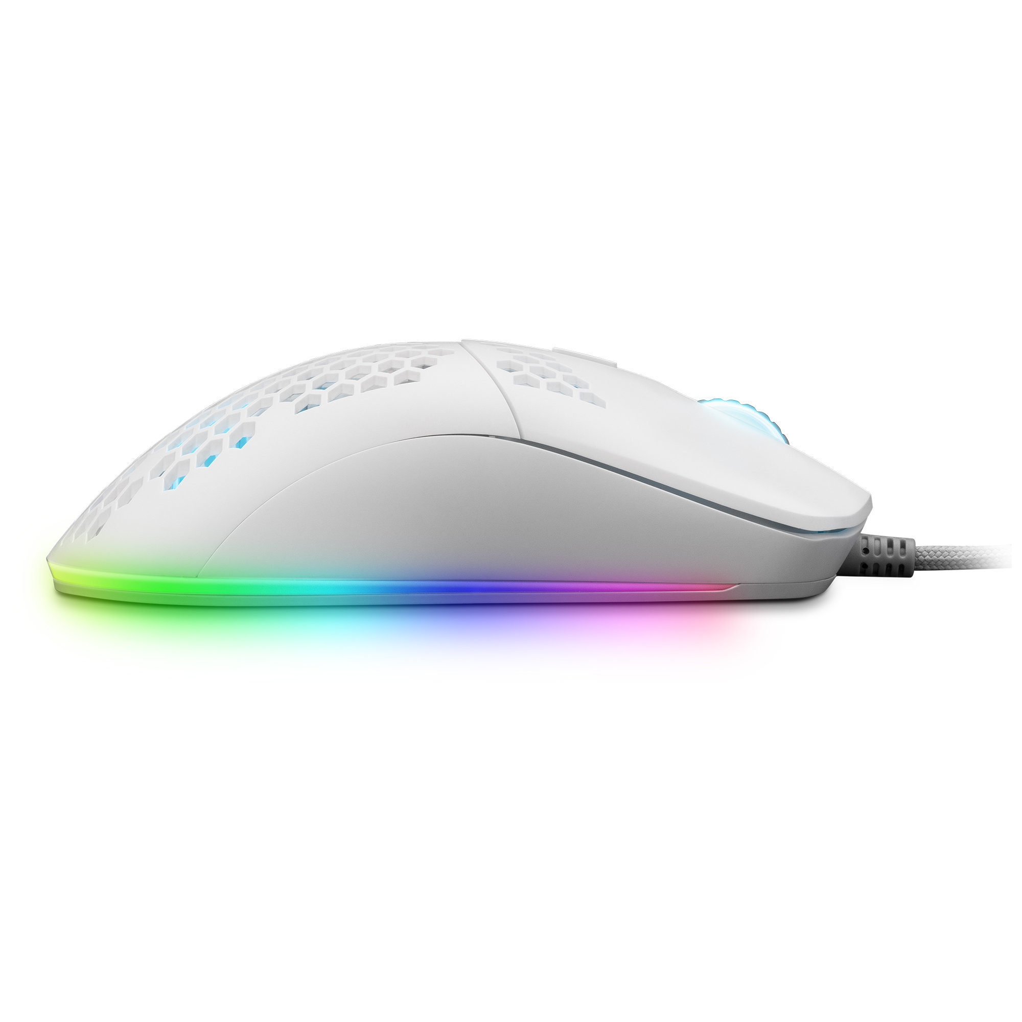 Un ratón de ordenador blanco con diseño de panal y iluminación RGB.
