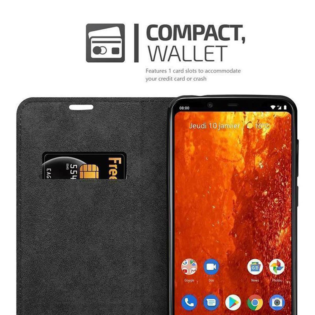 Schwarze Handyhülle mit Kreditkarte und Telefon darin.