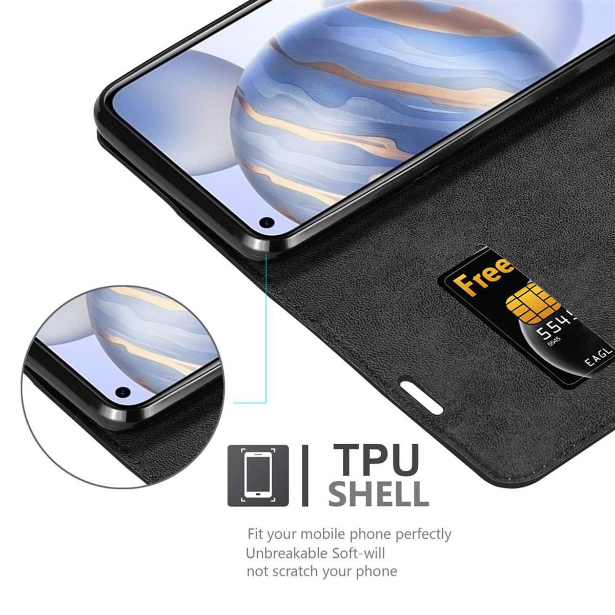 Telefono in una custodia a portafoglio nera, aperto. Una SIM card è visibile vicino allo schermo del telefono.